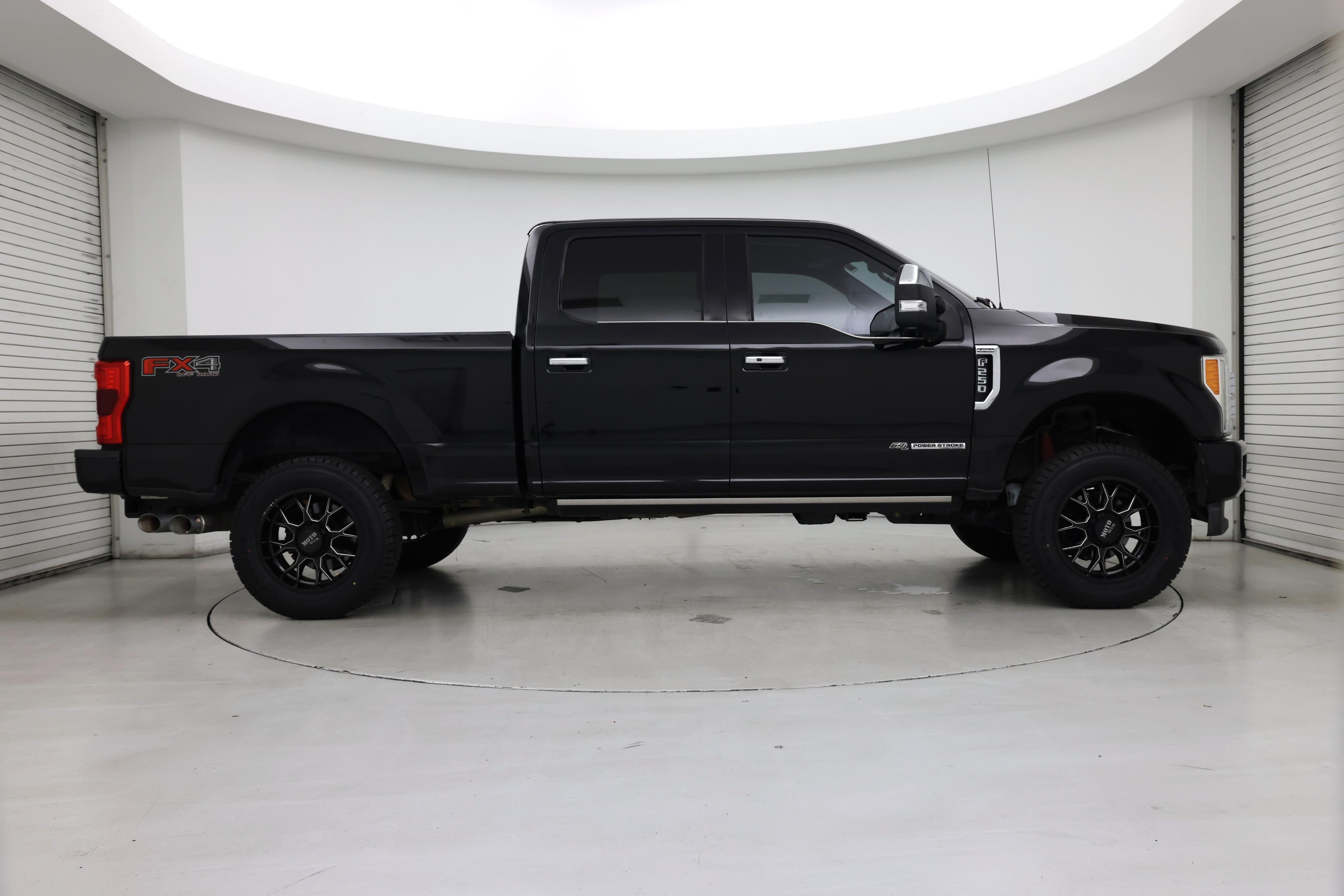 Thumbnail: 2017 Ford F-250 - 7