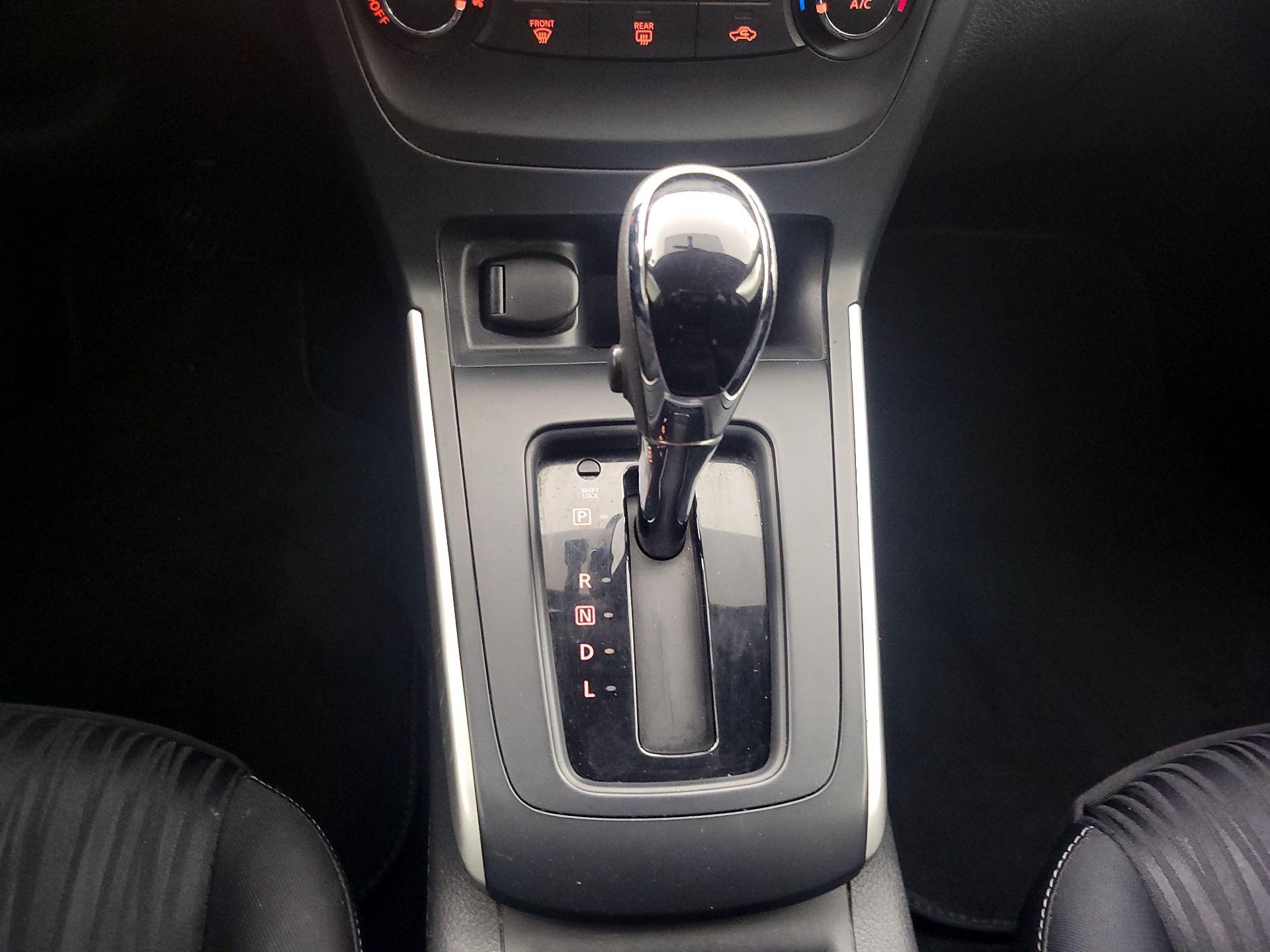 Thumbnail: 2016 Nissan Sentra - 17