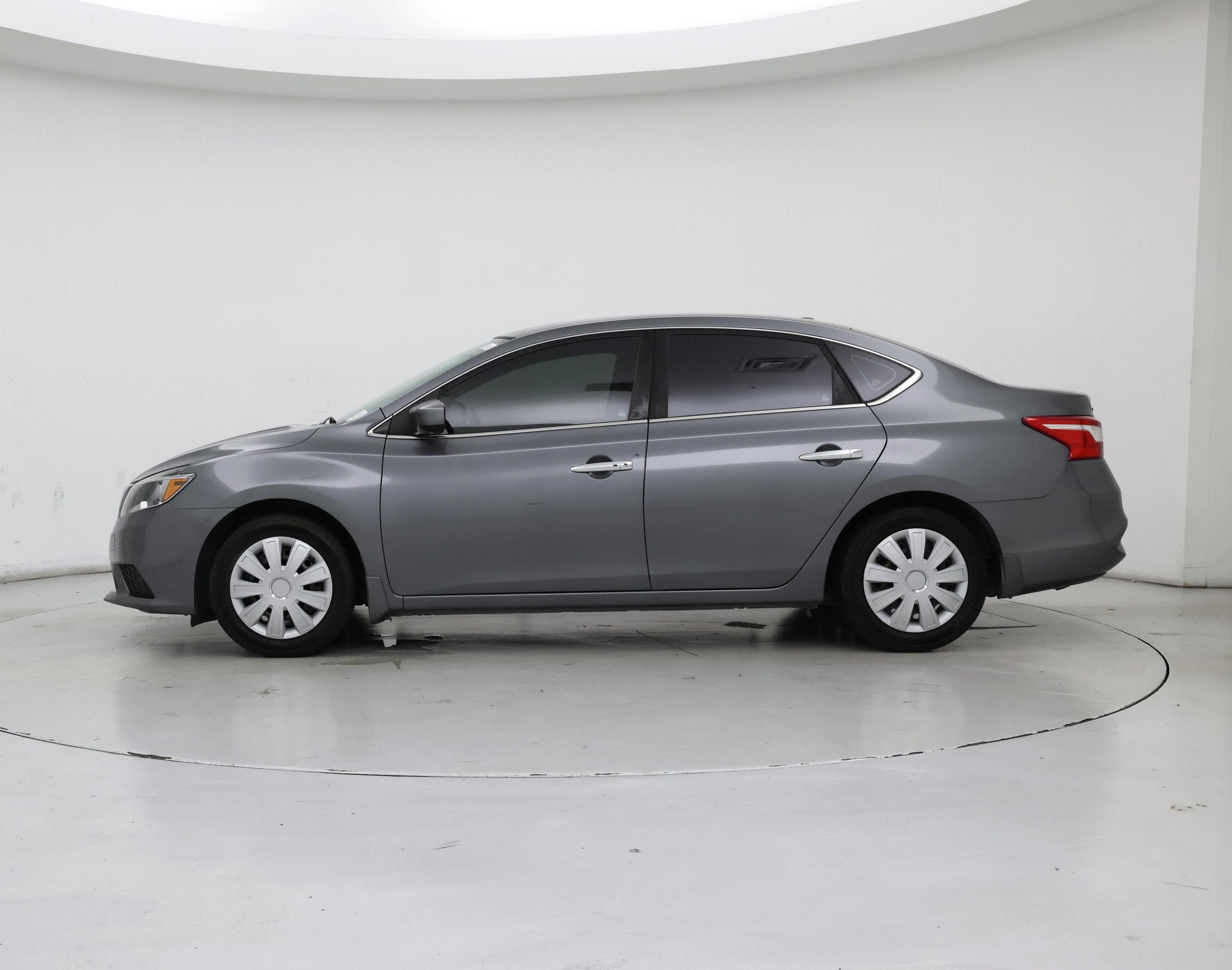 Thumbnail: 2016 Nissan Sentra - 3