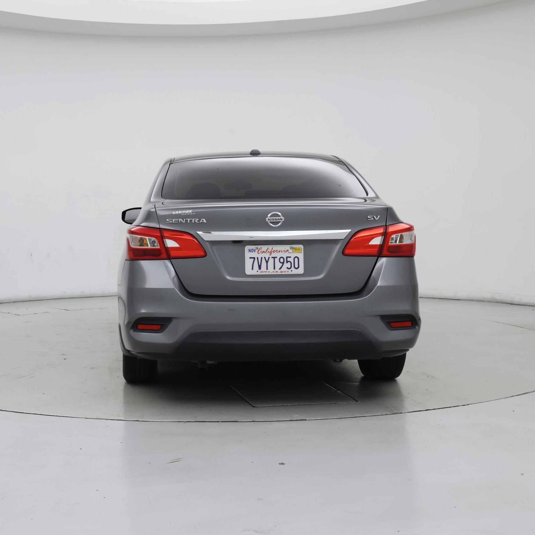 Thumbnail: 2016 Nissan Sentra - 6