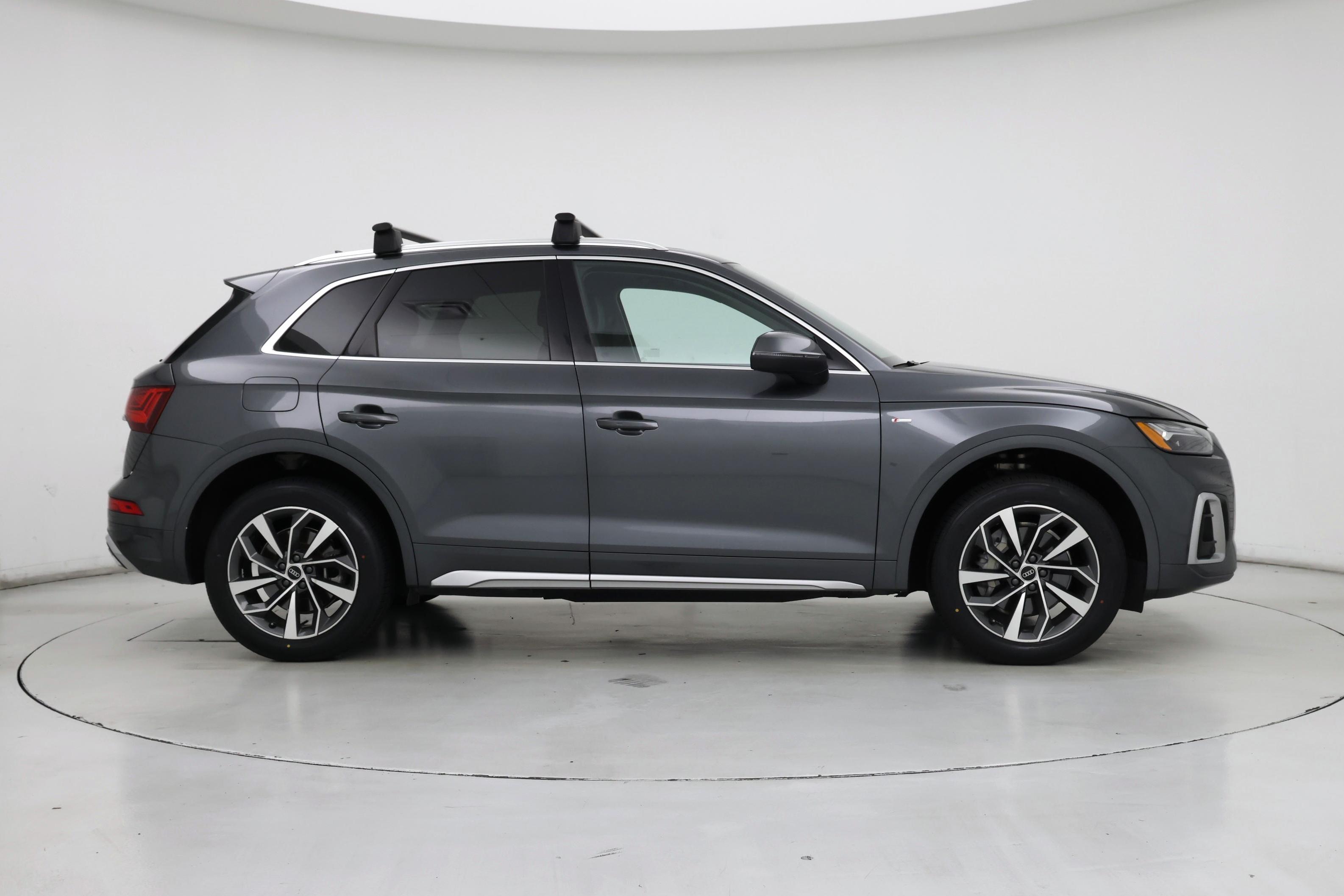 Thumbnail: 2022 Audi Q5 - 7