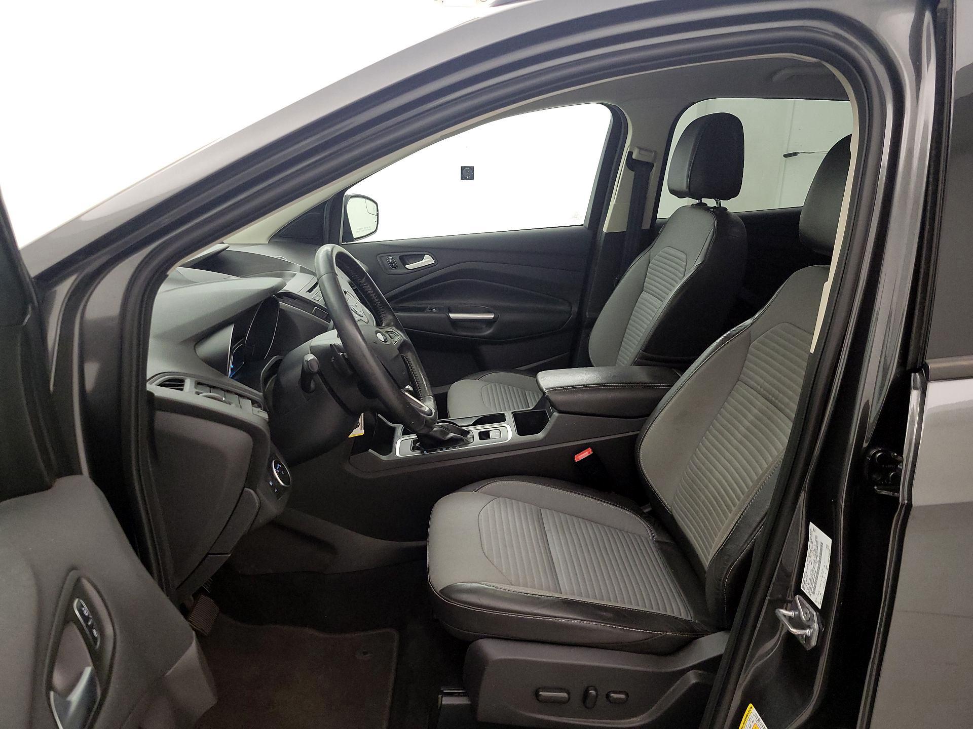 Thumbnail: 2017 Ford Escape - 11