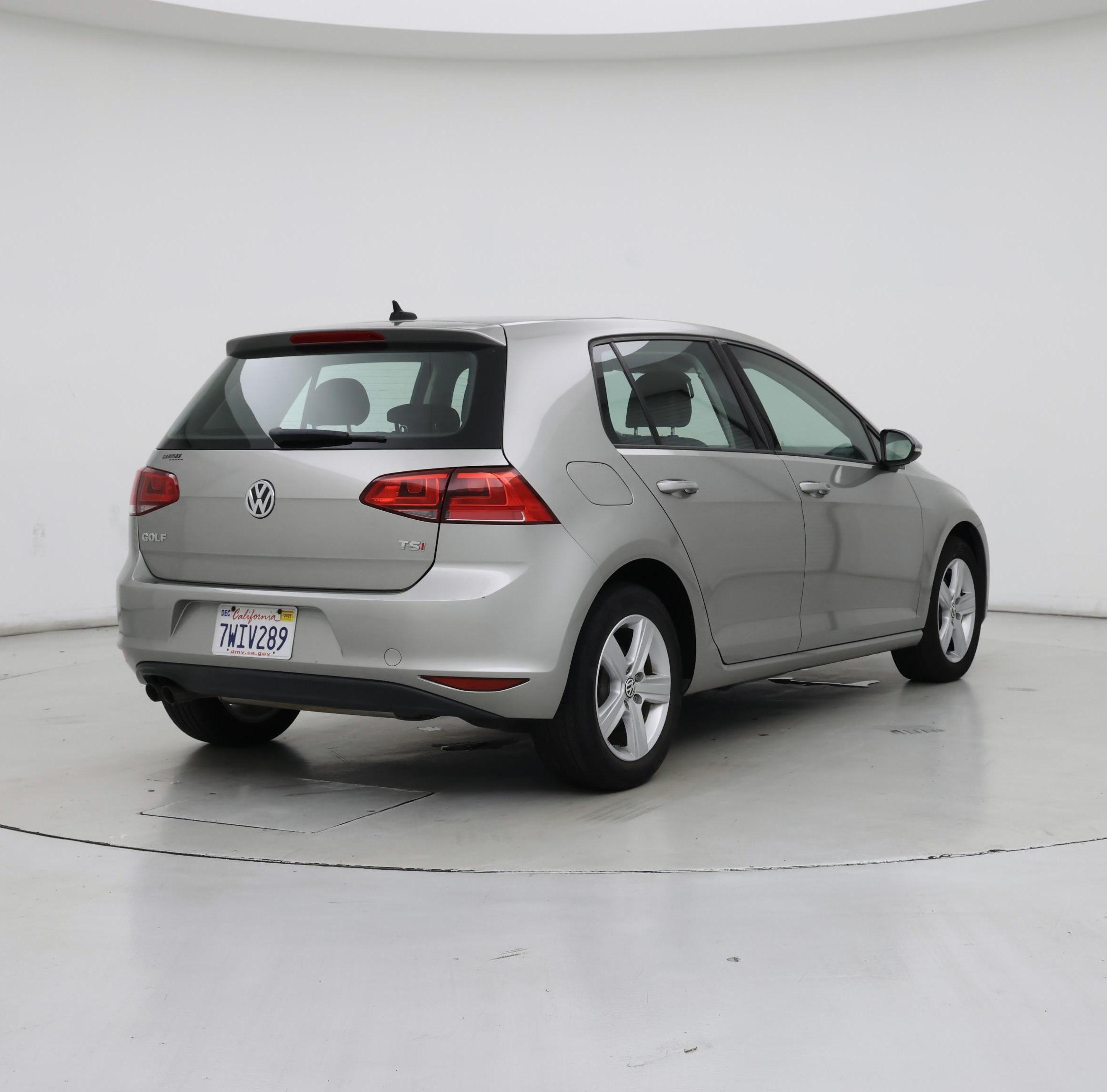 Thumbnail: 2017 Volkswagen Golf - 8