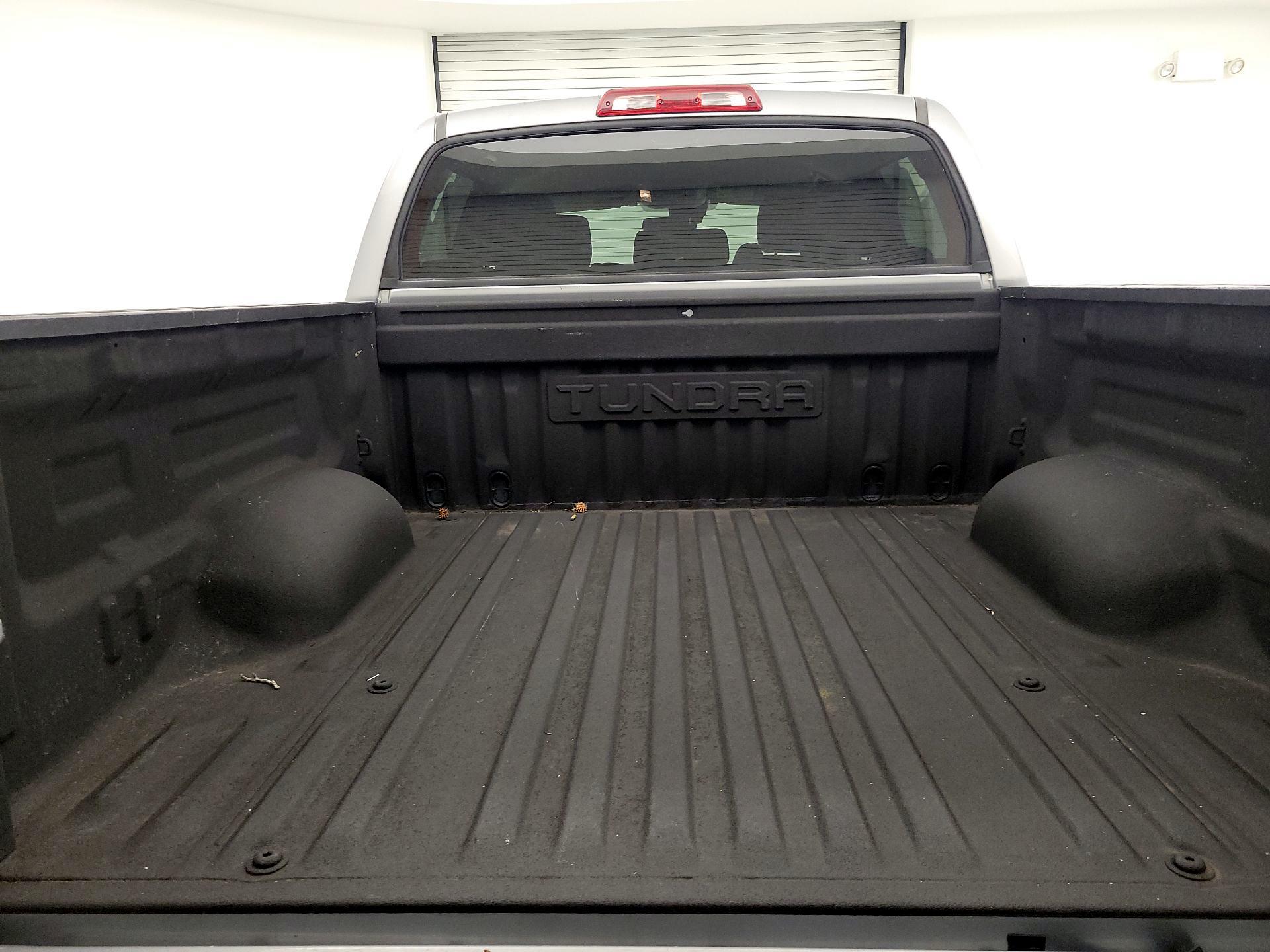 Thumbnail: 2018 Toyota Tundra - 19