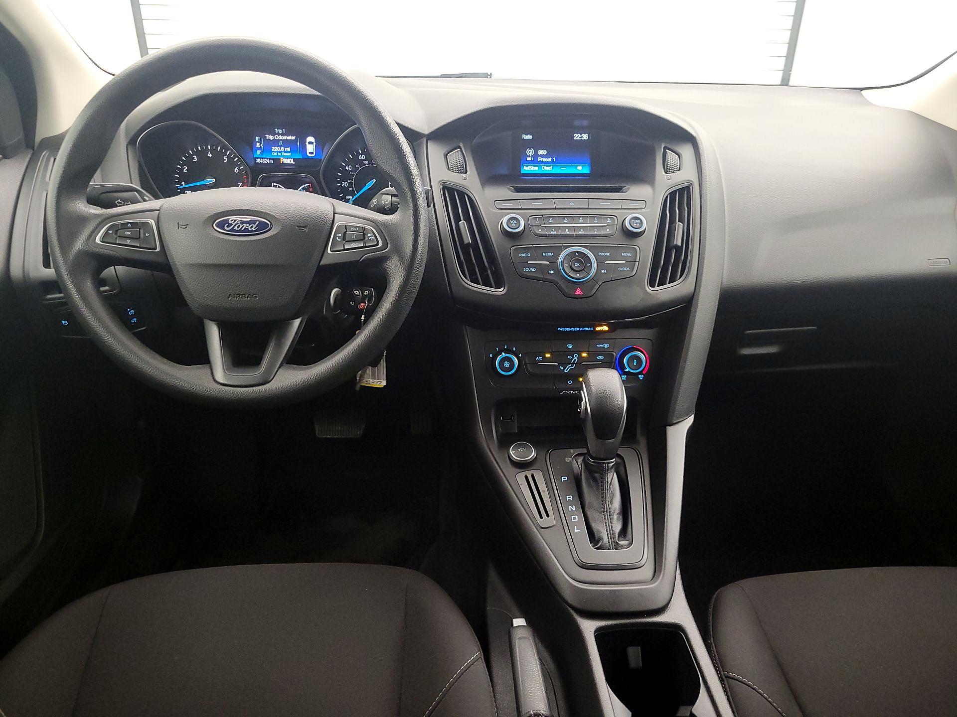 Thumbnail: 2017 Ford Focus - 9