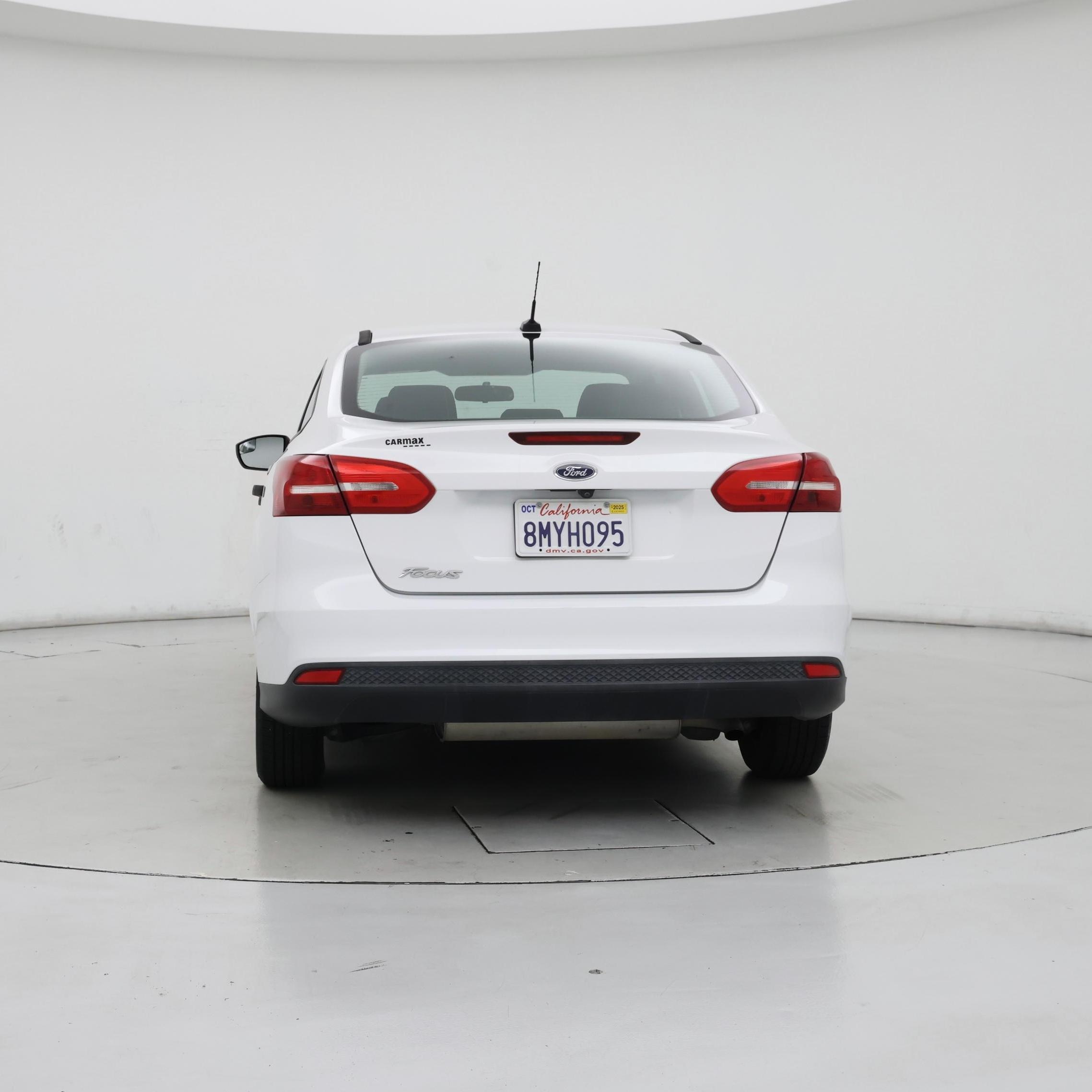 Thumbnail: 2017 Ford Focus - 6