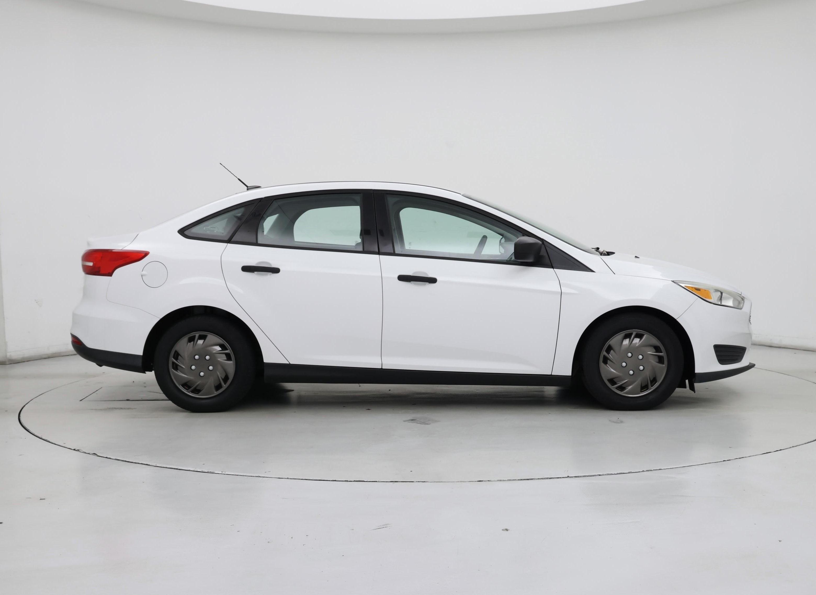 Thumbnail: 2017 Ford Focus - 7