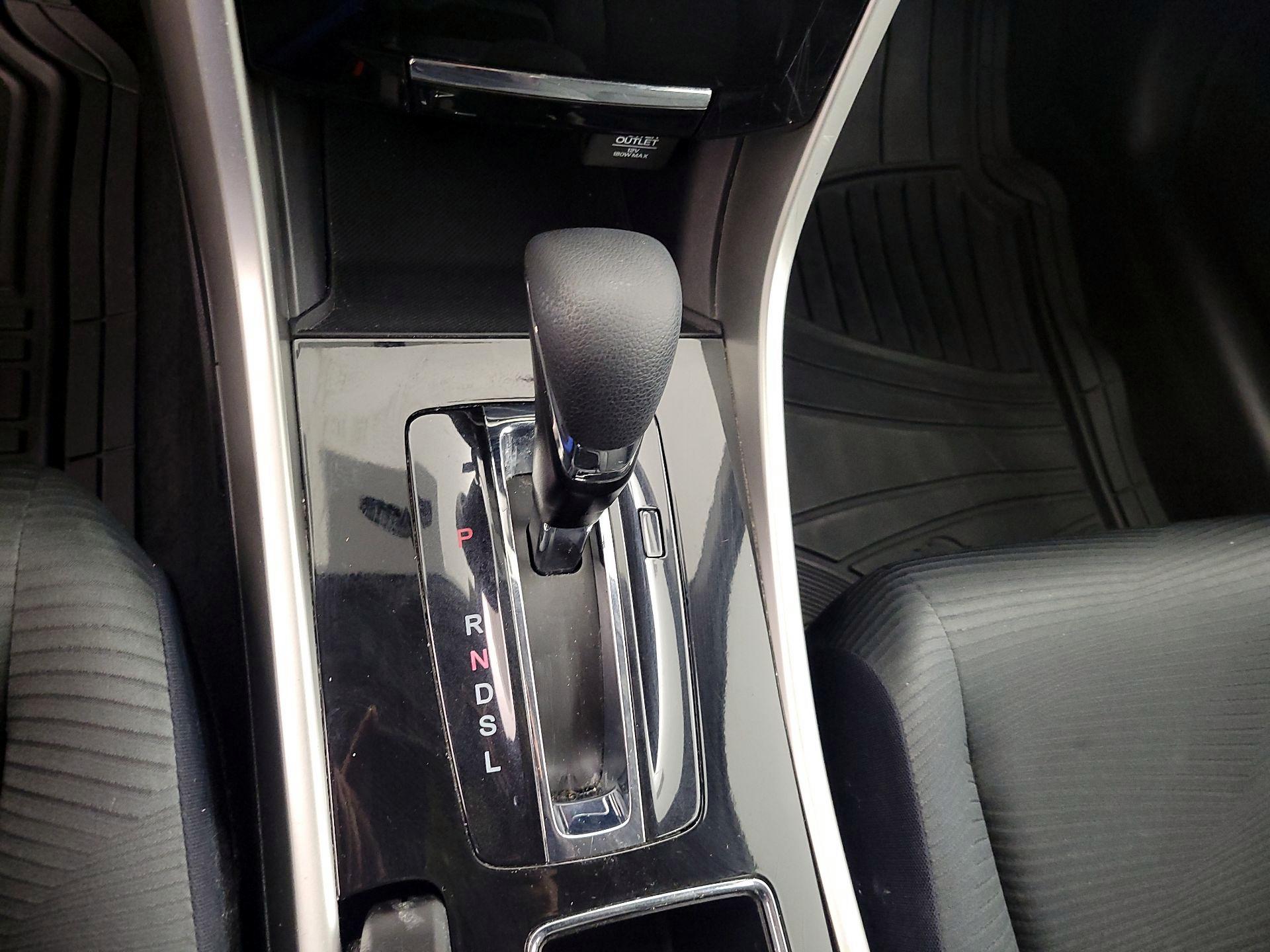 Thumbnail: 2017 Honda Accord - 17