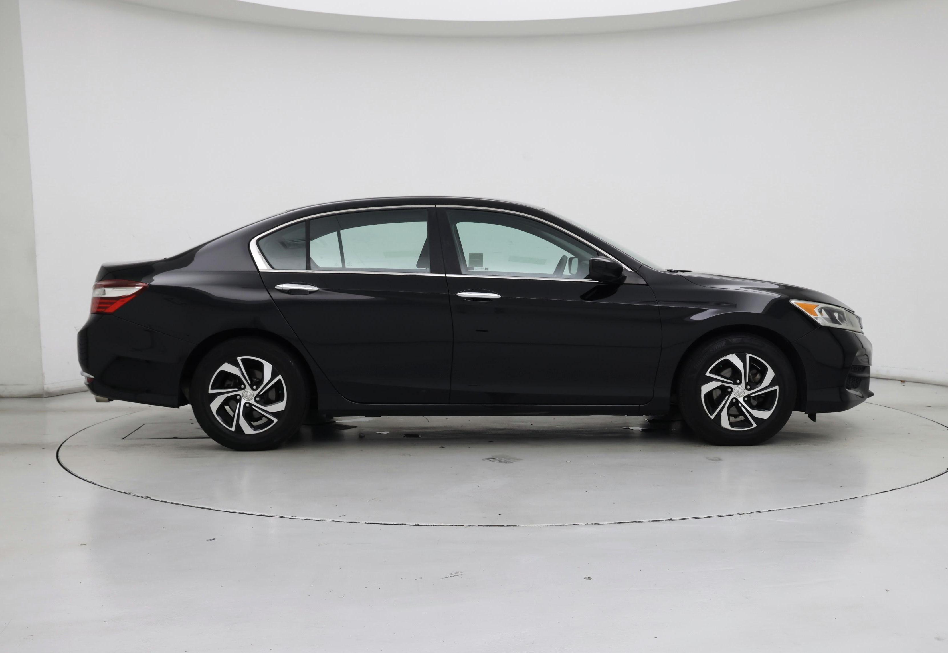 Thumbnail: 2017 Honda Accord - 7