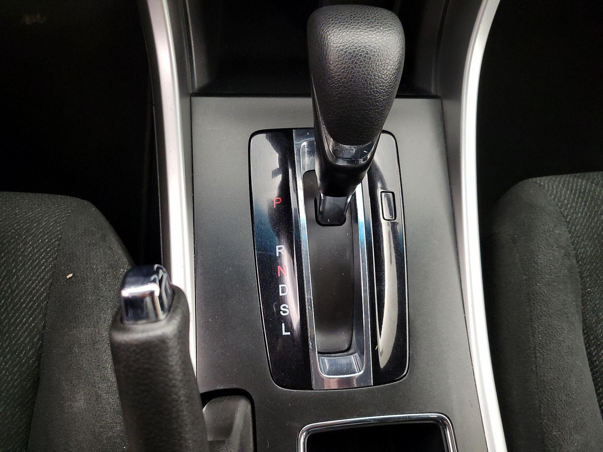 Thumbnail: 2013 Honda Accord - 17
