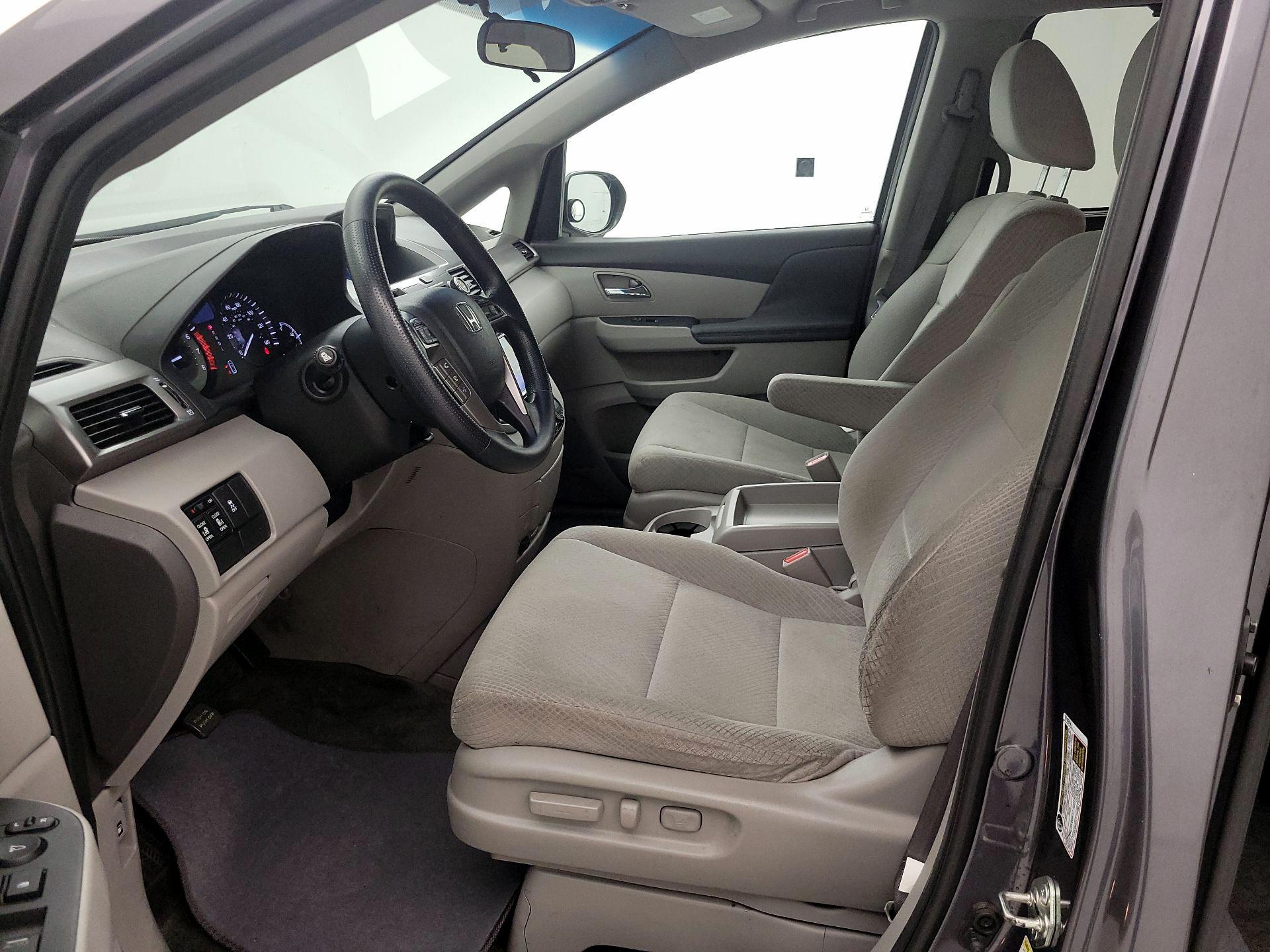 Thumbnail: 2016 Honda Odyssey - 11