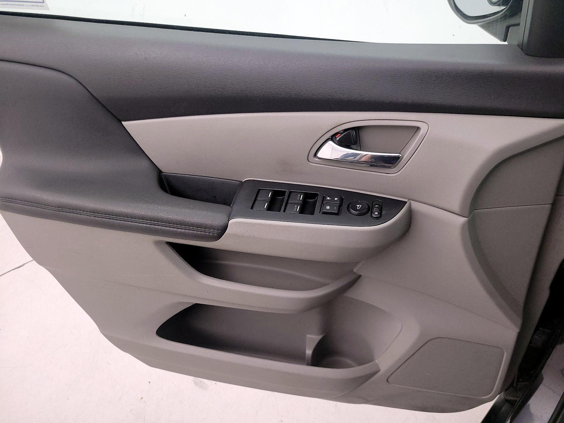 Thumbnail: 2016 Honda Odyssey - 12