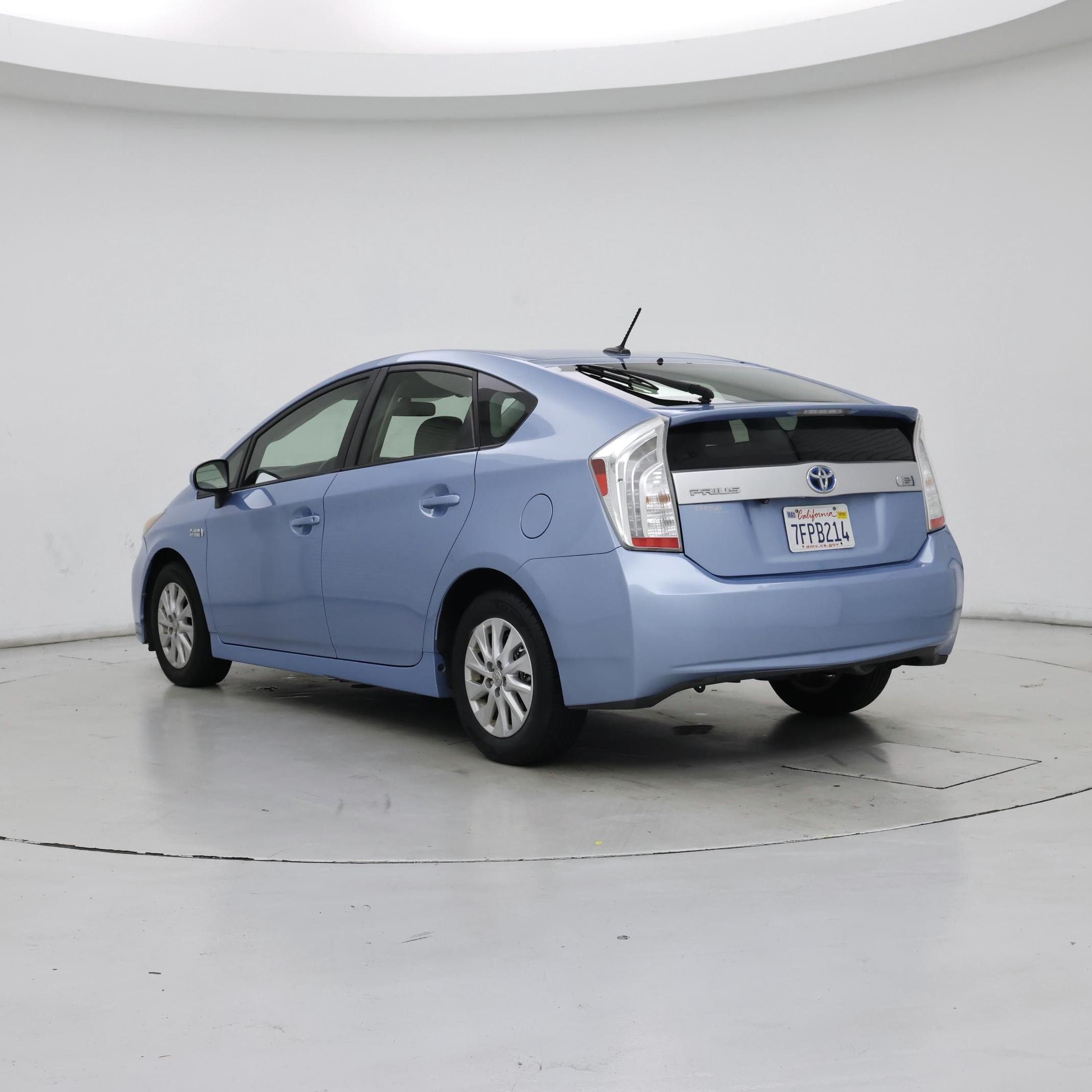 Thumbnail: 2014 Toyota Prius - 2