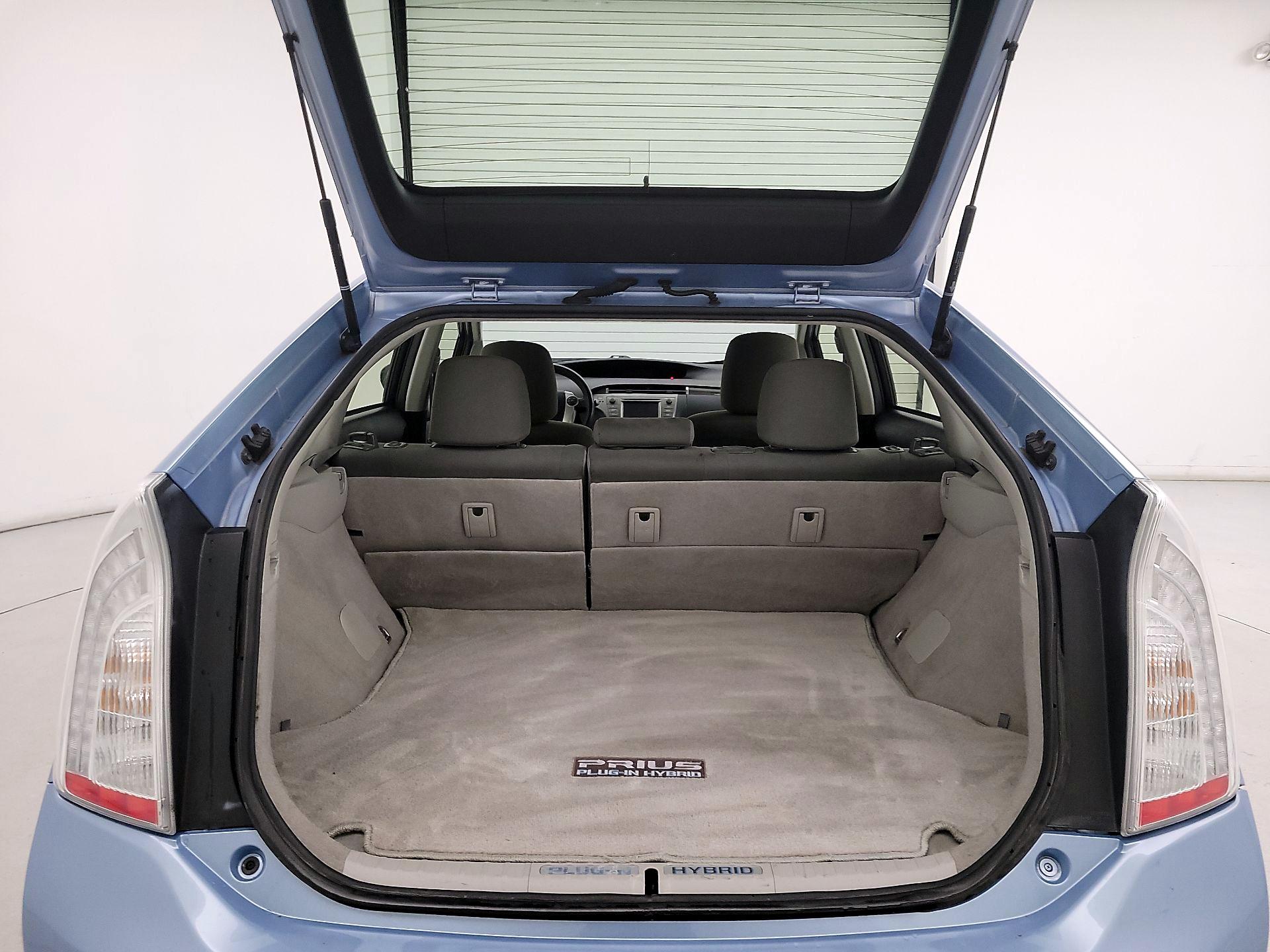 Thumbnail: 2014 Toyota Prius - 20