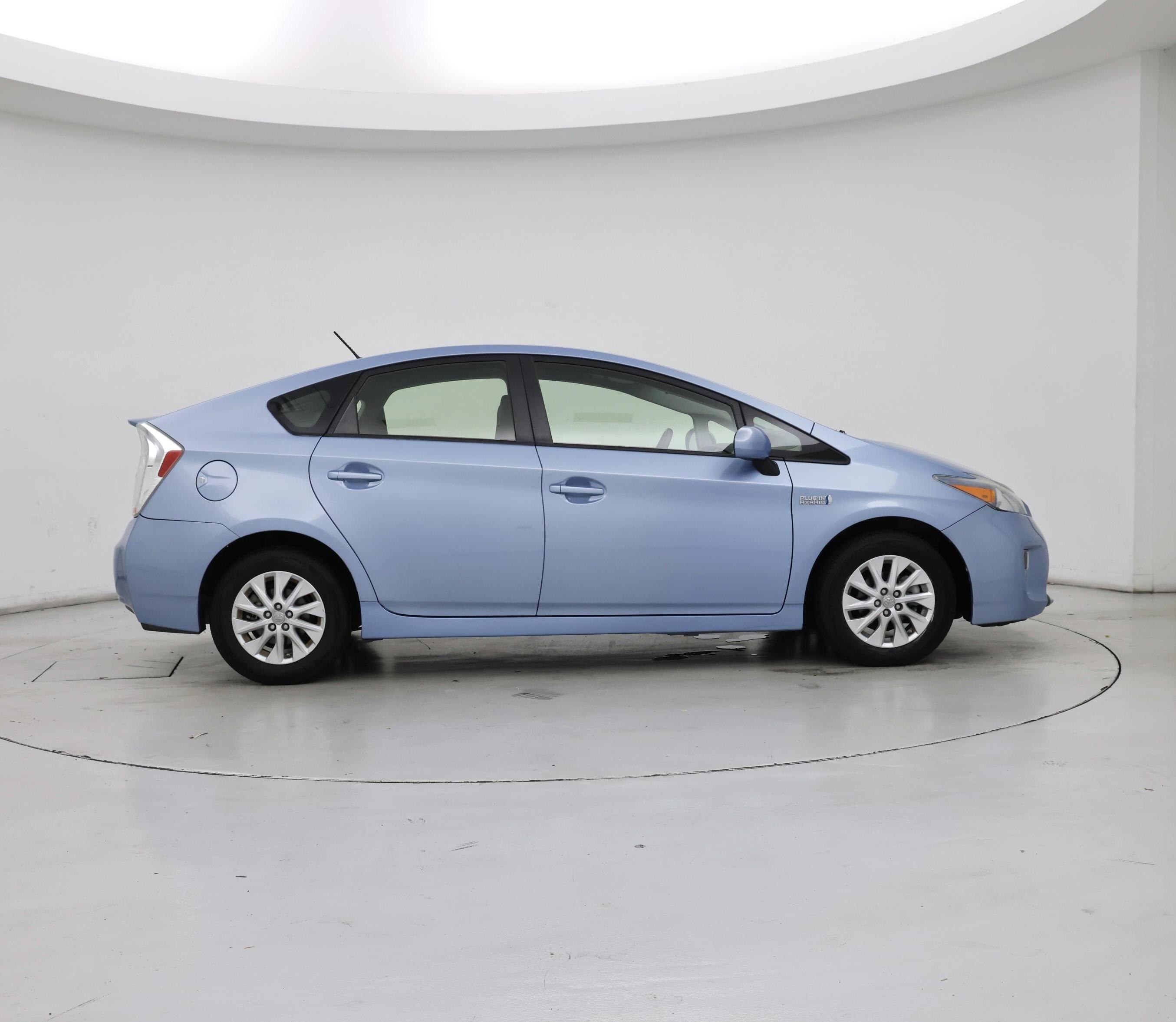 Thumbnail: 2014 Toyota Prius - 7