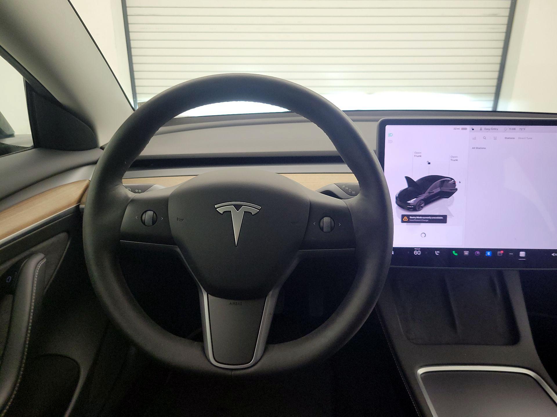 Thumbnail: 2022 Tesla Model 3 - 10