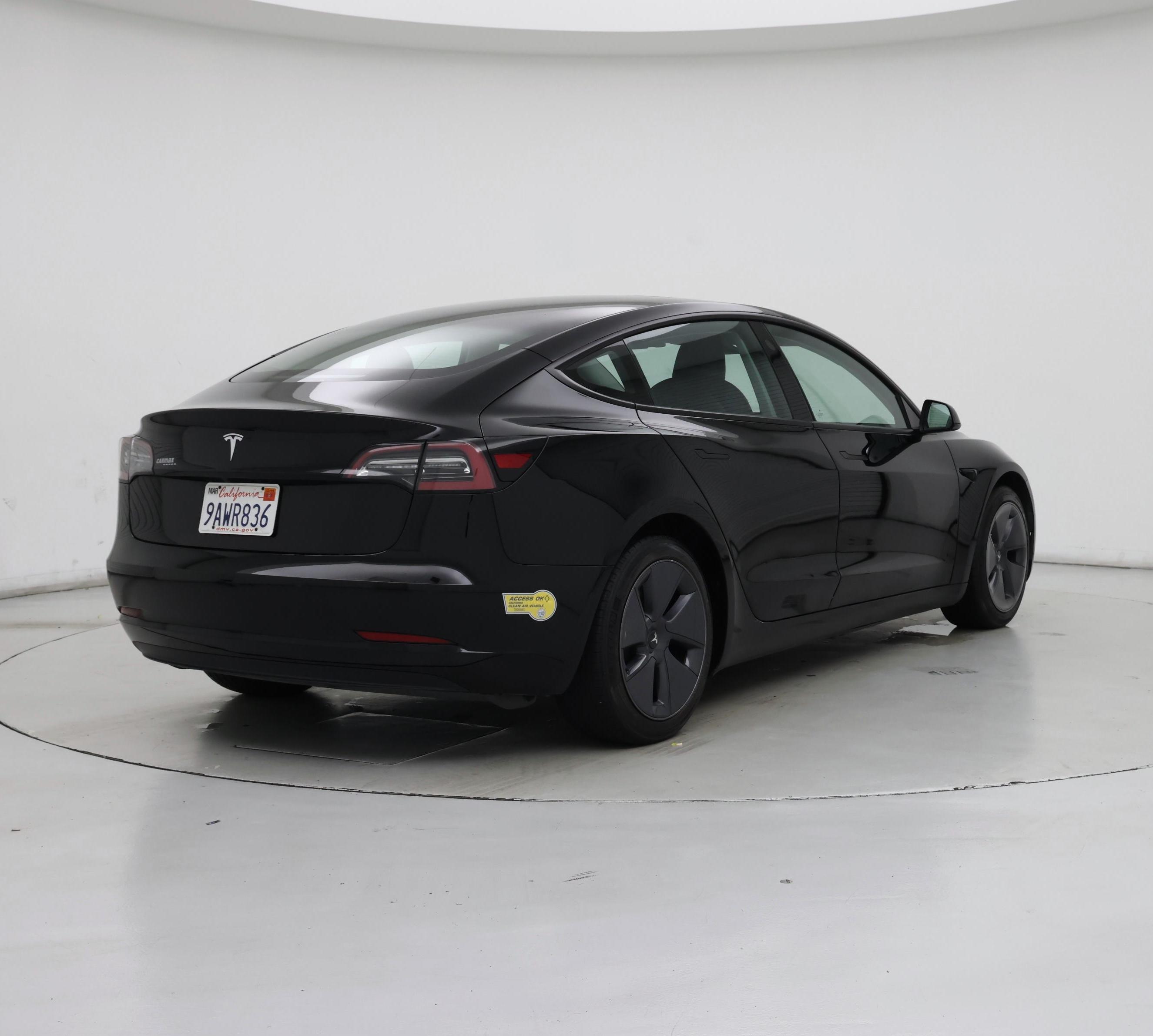 Thumbnail: 2022 Tesla Model 3 - 8