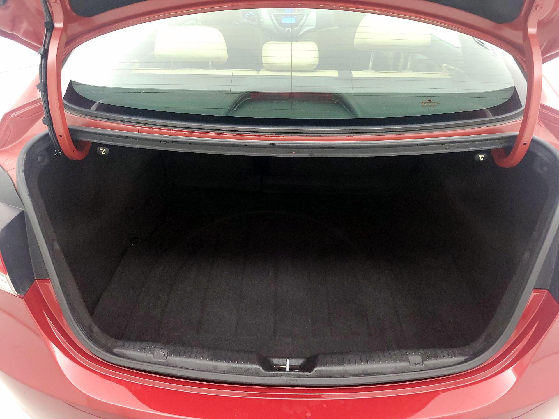 Thumbnail: 2013 Hyundai Elantra - 18