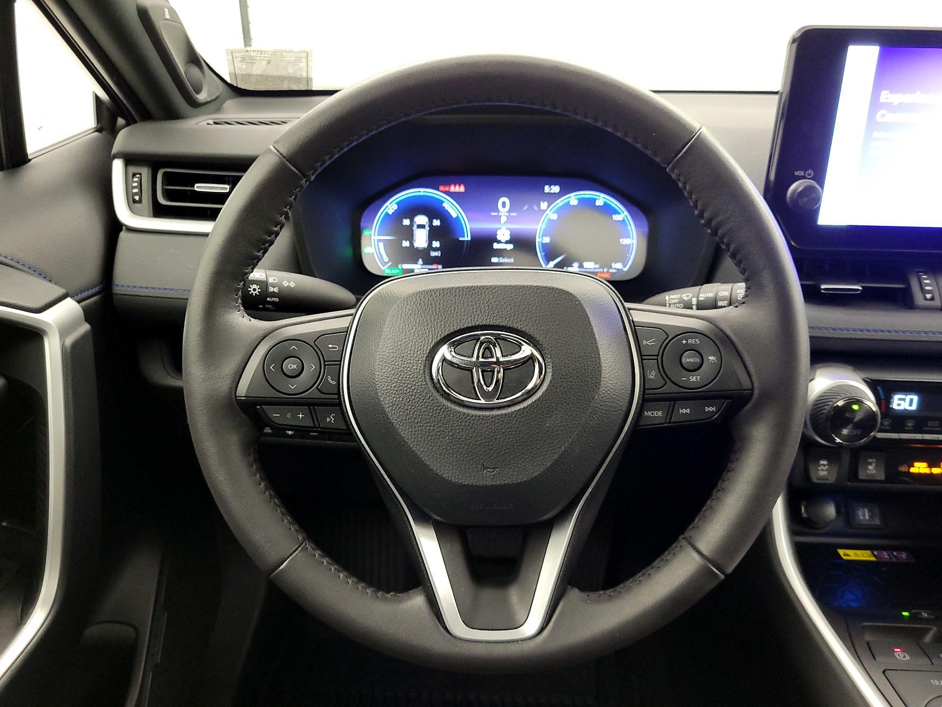 Thumbnail: 2023 Toyota RAV4 - 10