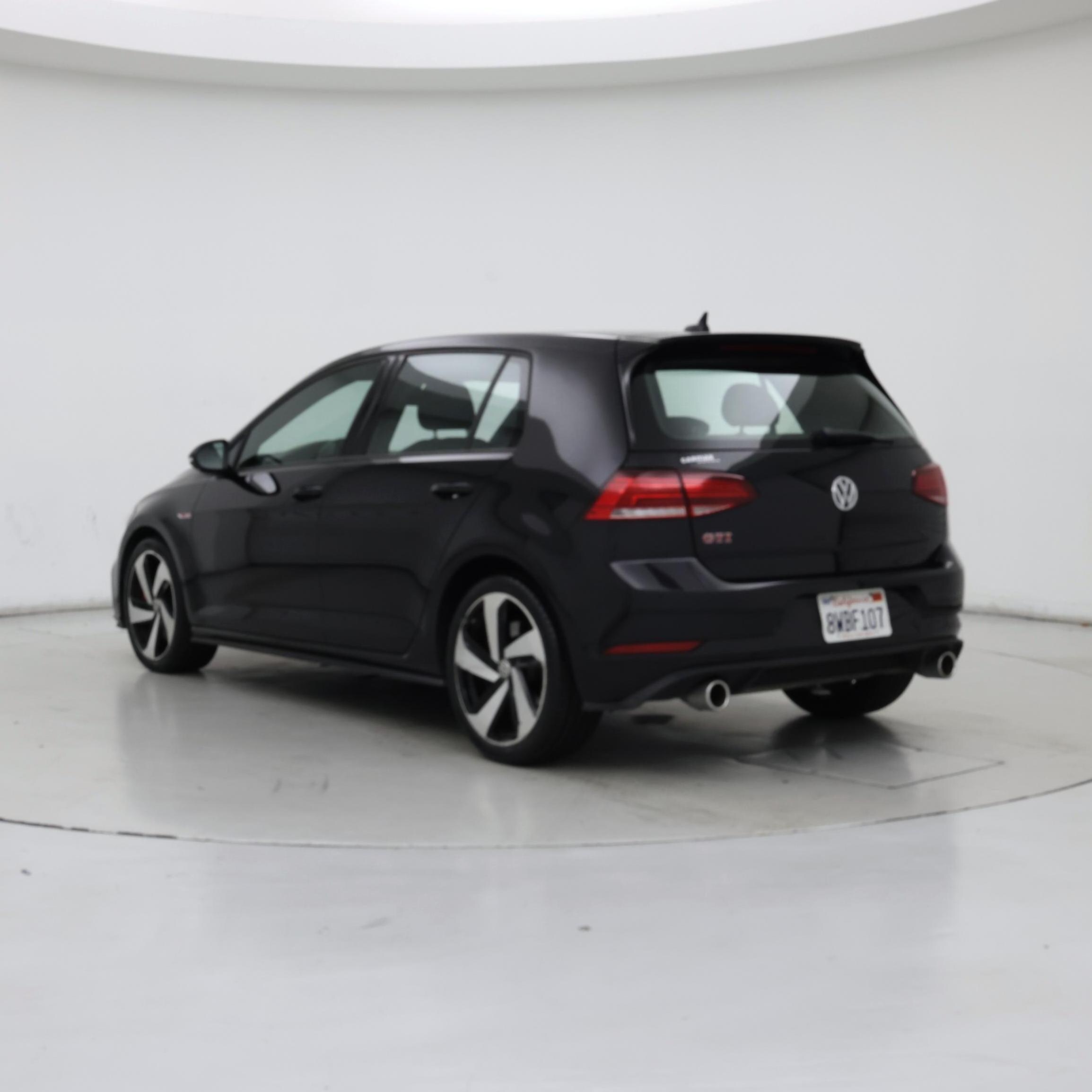 Thumbnail: 2021 Volkswagen Golf - 2