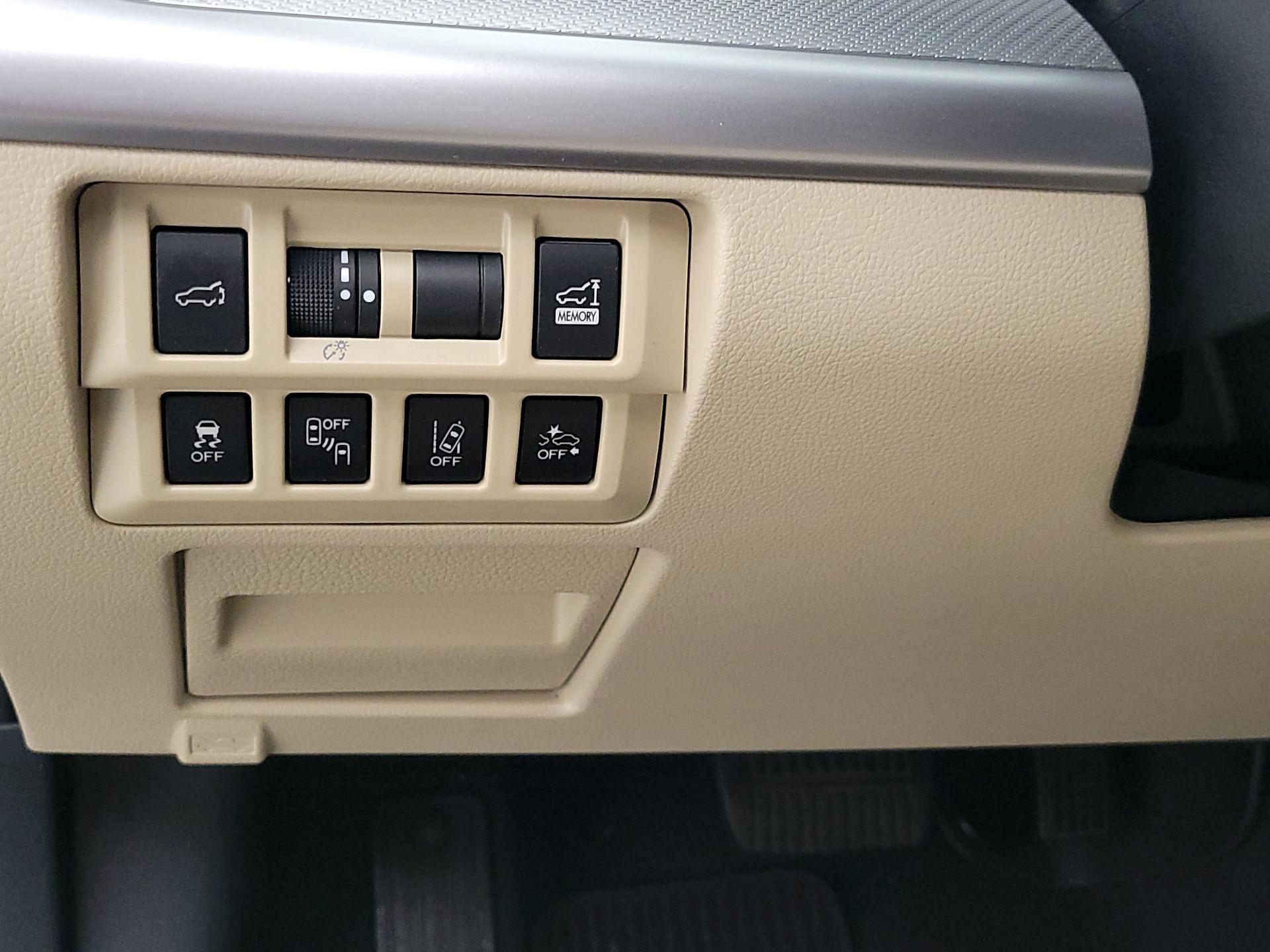 Thumbnail: 2019 Subaru Outback - 13