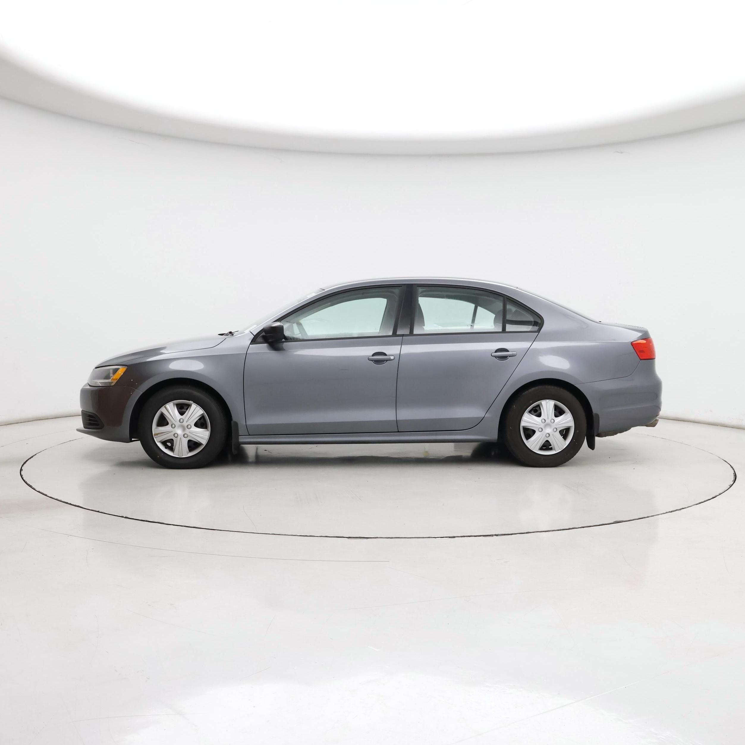 Thumbnail: 2014 Volkswagen Jetta - 3