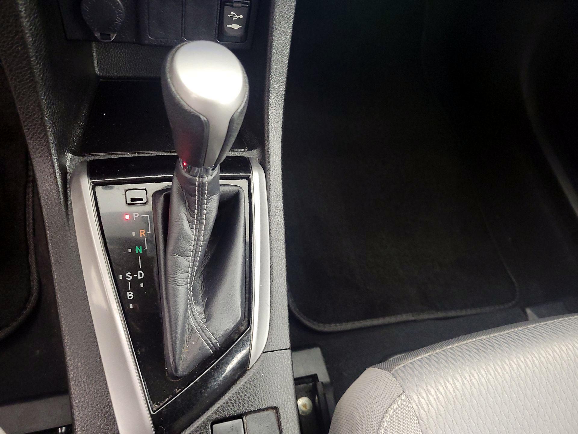 Thumbnail: 2016 Toyota Corolla - 17