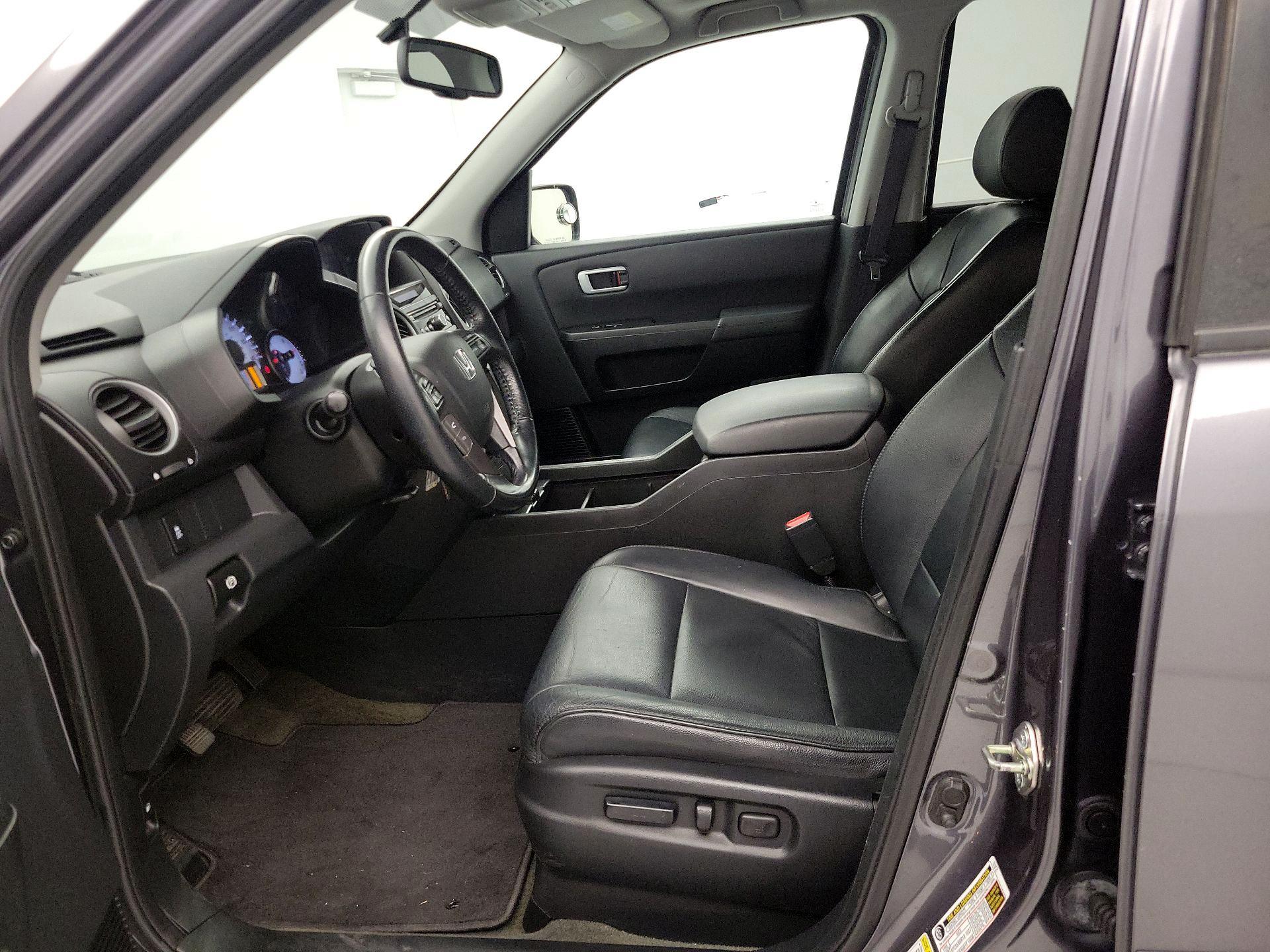 Thumbnail: 2015 Honda Pilot - 11