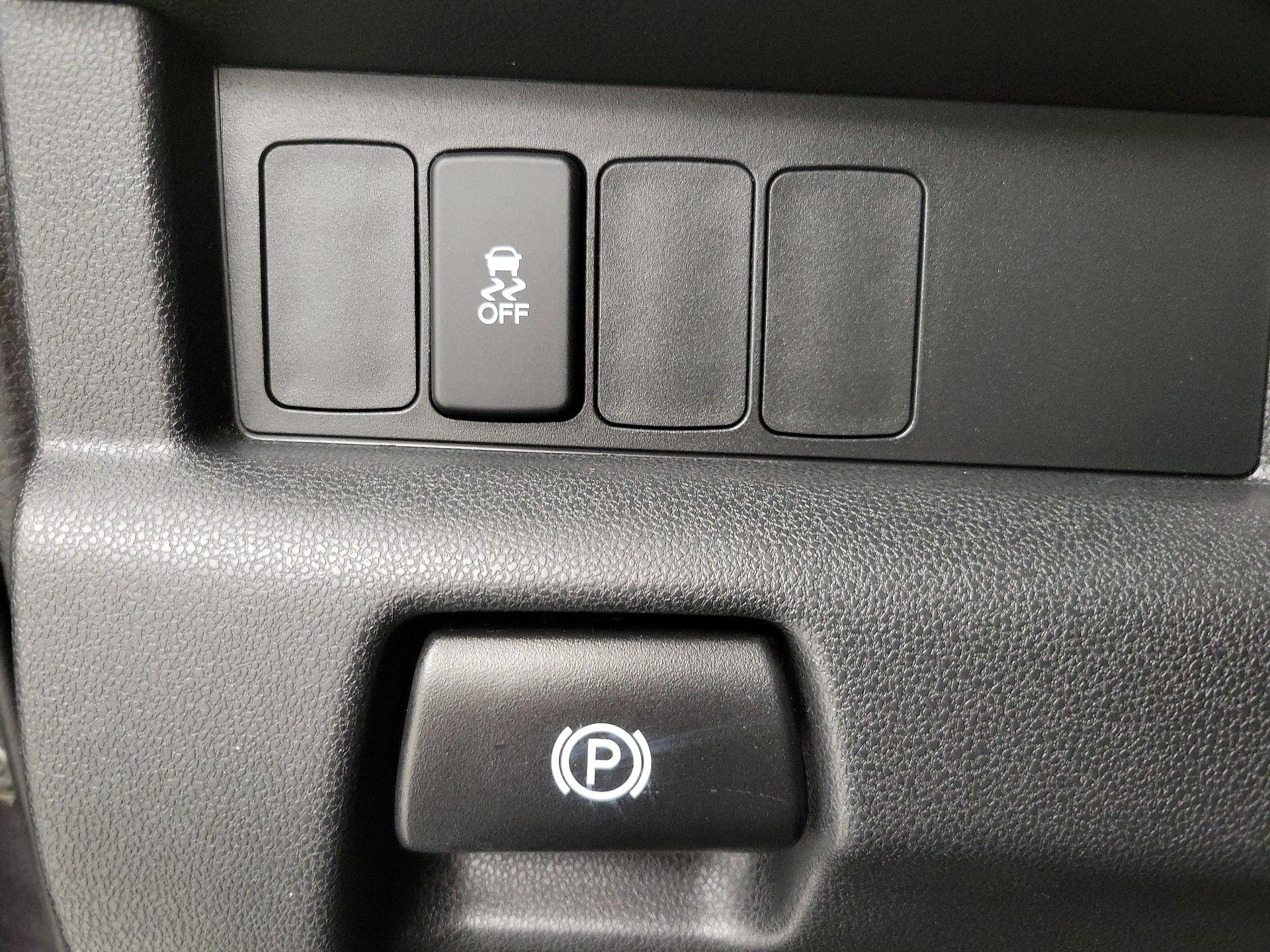Thumbnail: 2015 Honda Pilot - 13