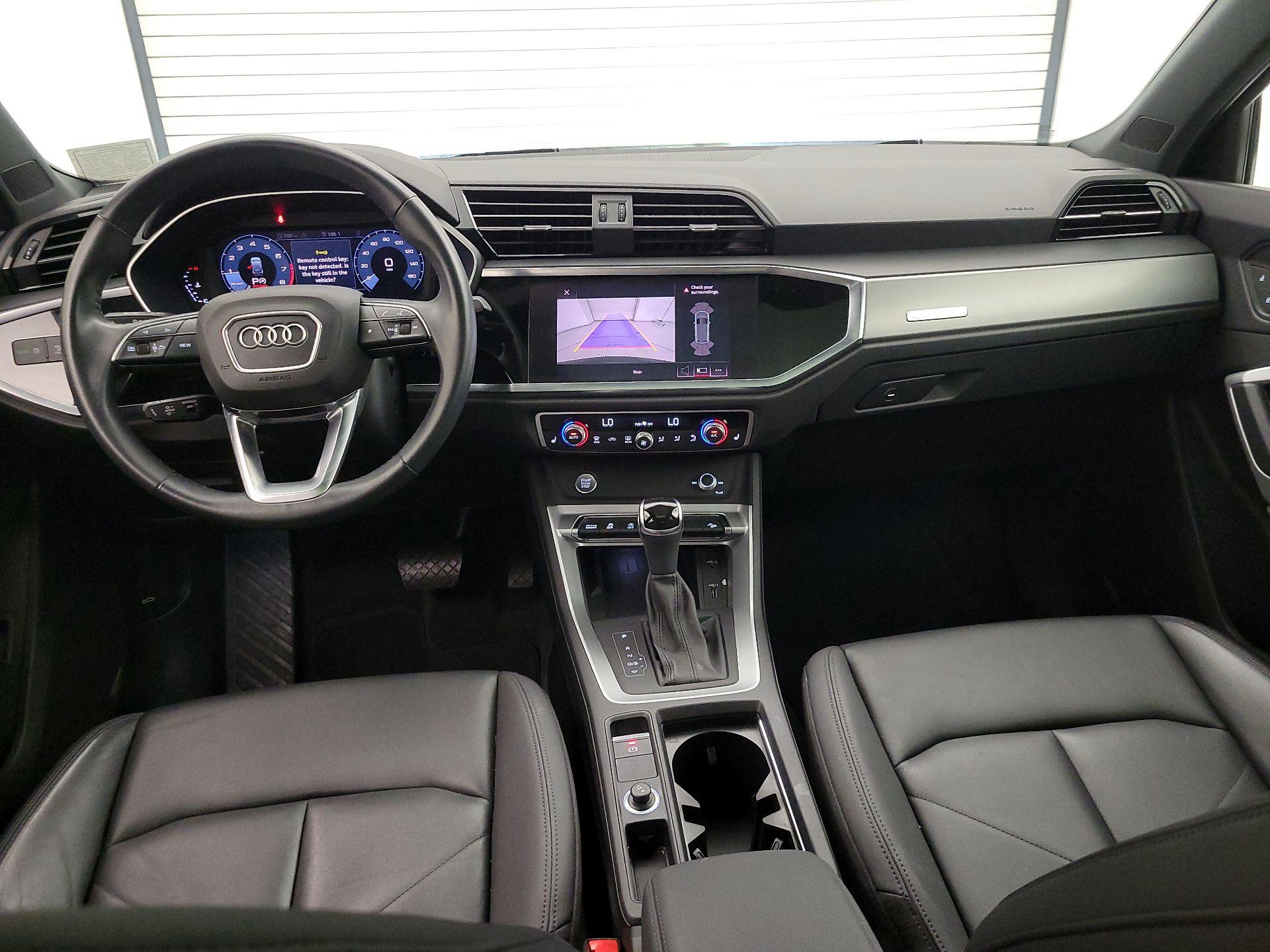Thumbnail: 2020 Audi Q3 - 9