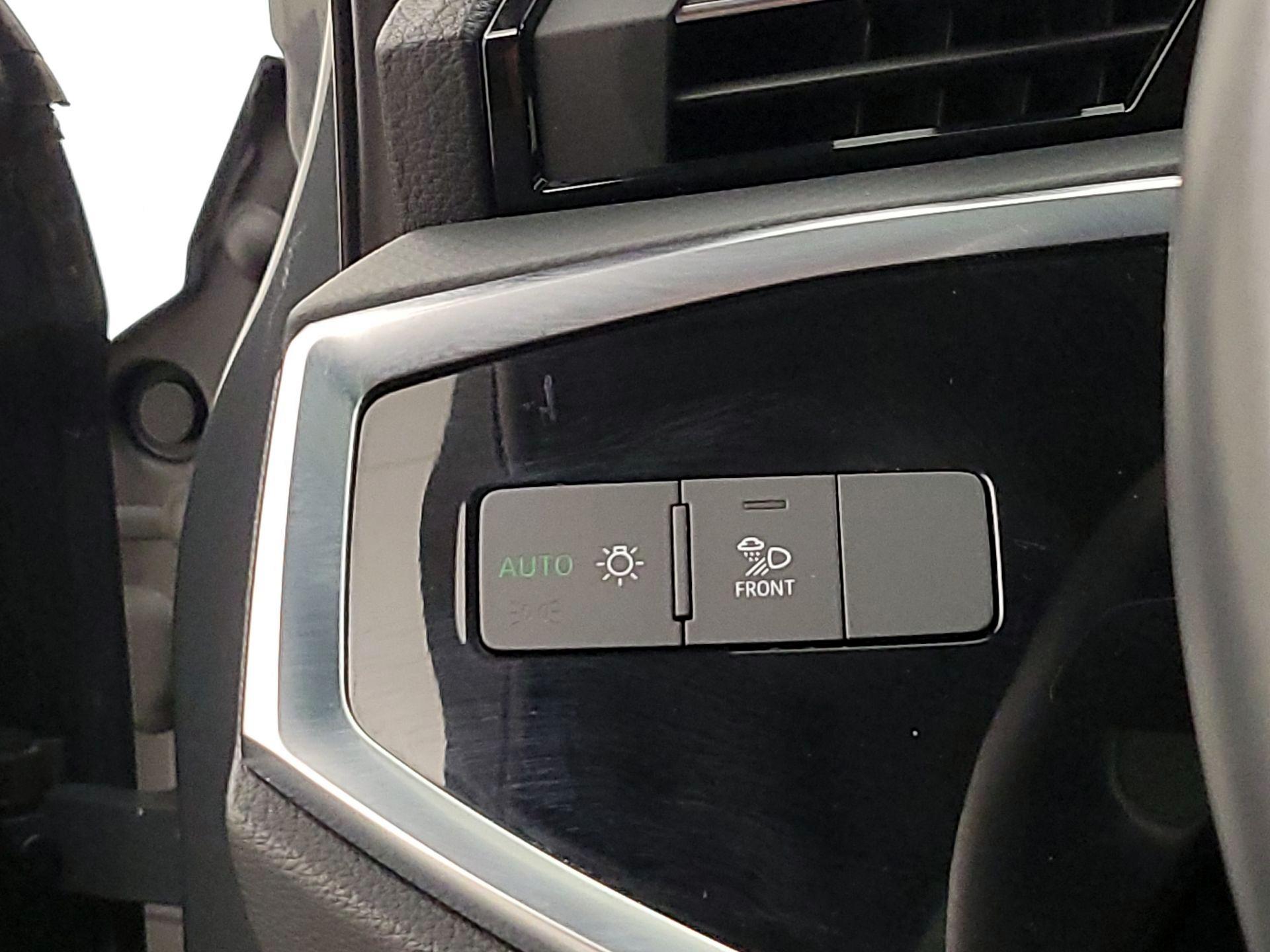 Thumbnail: 2020 Audi Q3 - 13