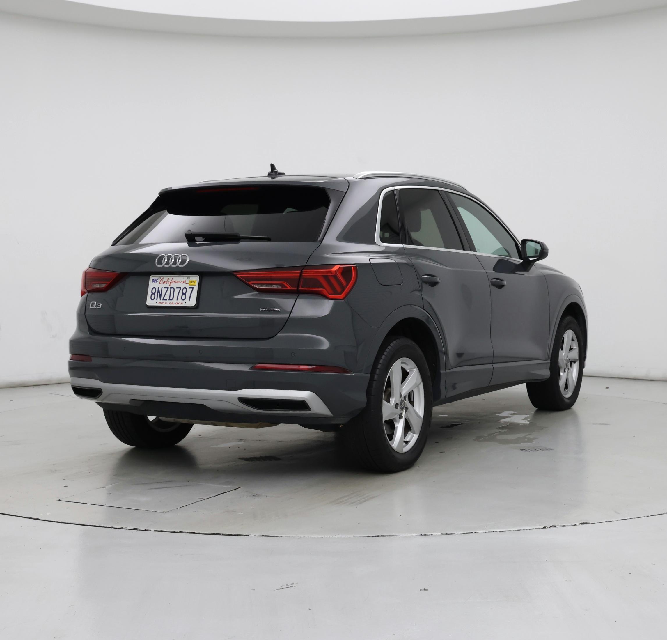 Thumbnail: 2020 Audi Q3 - 8