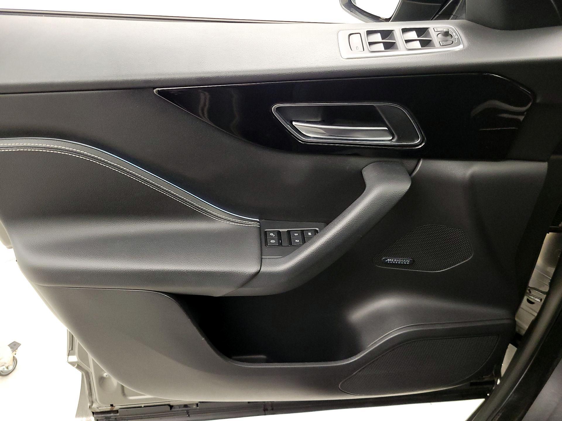 Thumbnail: 2018 Jaguar F-Pace - 12