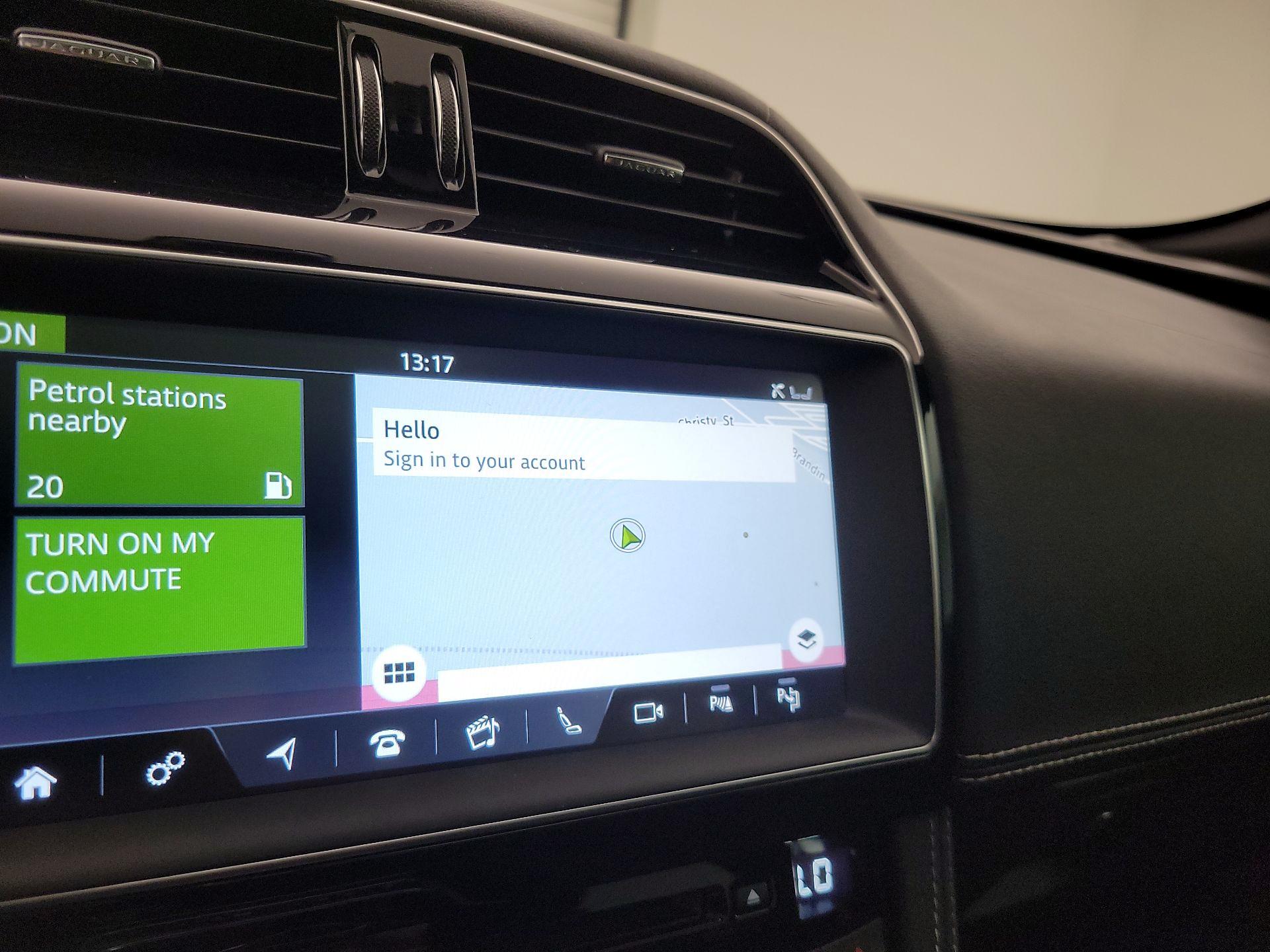 Thumbnail: 2018 Jaguar F-Pace - 14