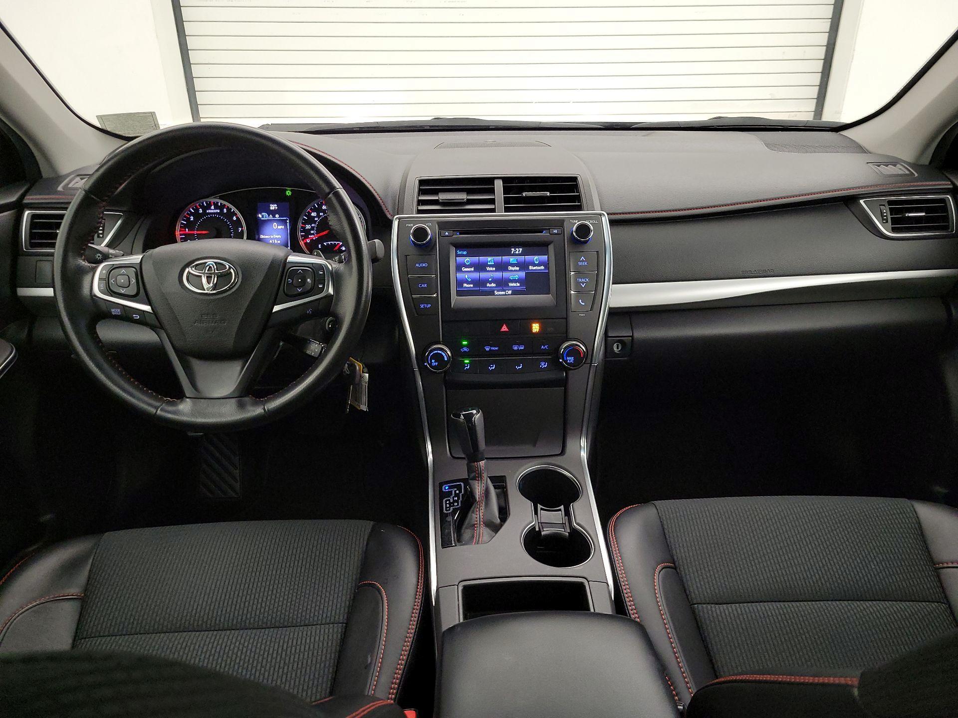 Thumbnail: 2016 Toyota Camry - 9