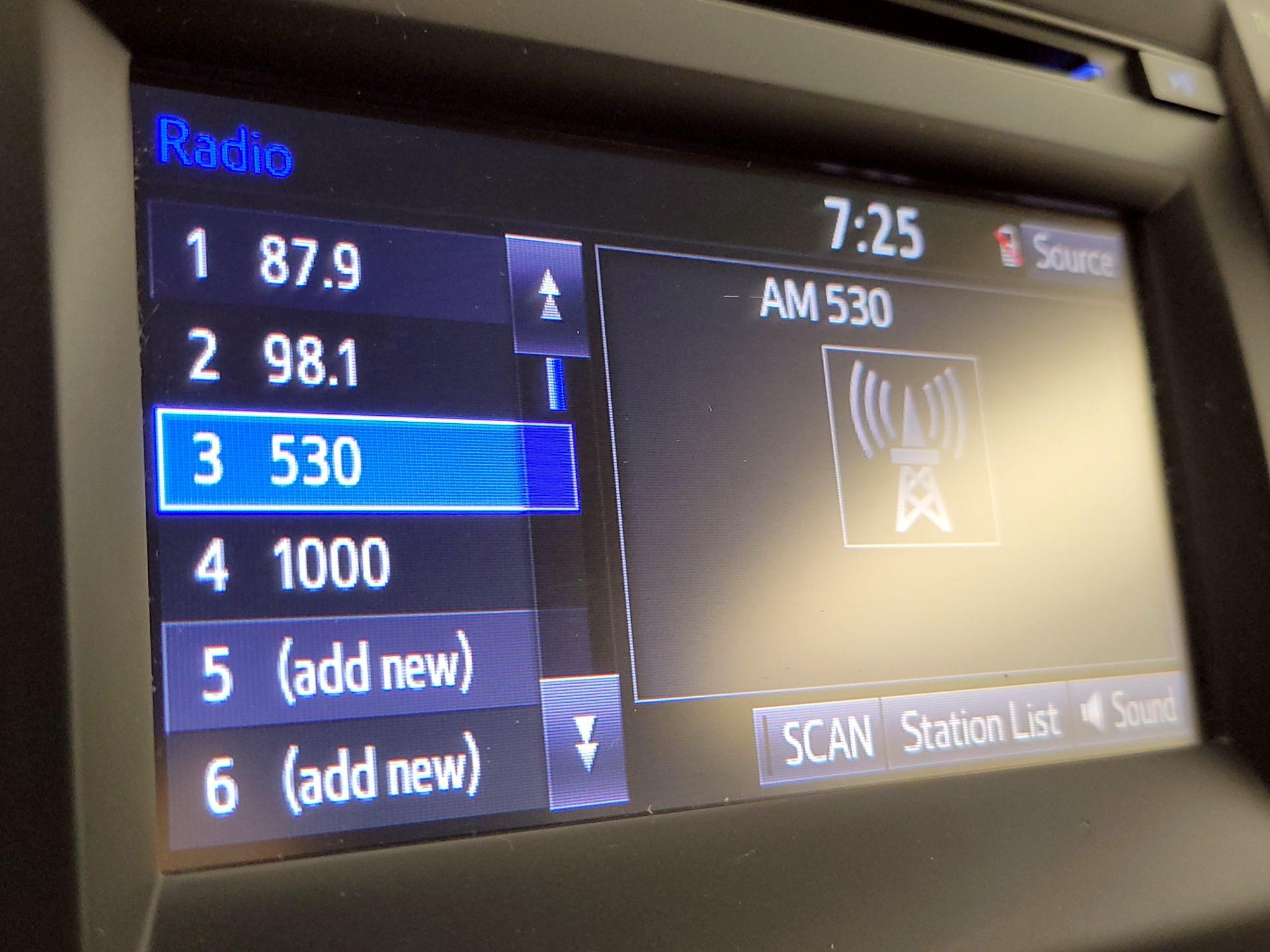 Thumbnail: 2016 Toyota Camry - 15