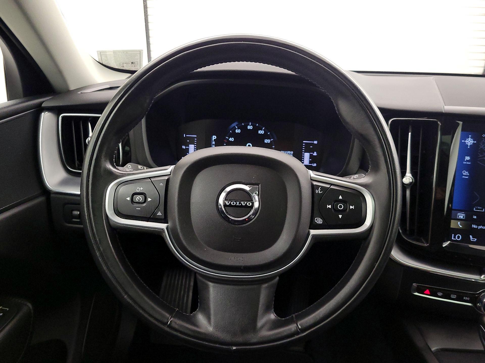 Thumbnail: 2019 Volvo XC60 - 10