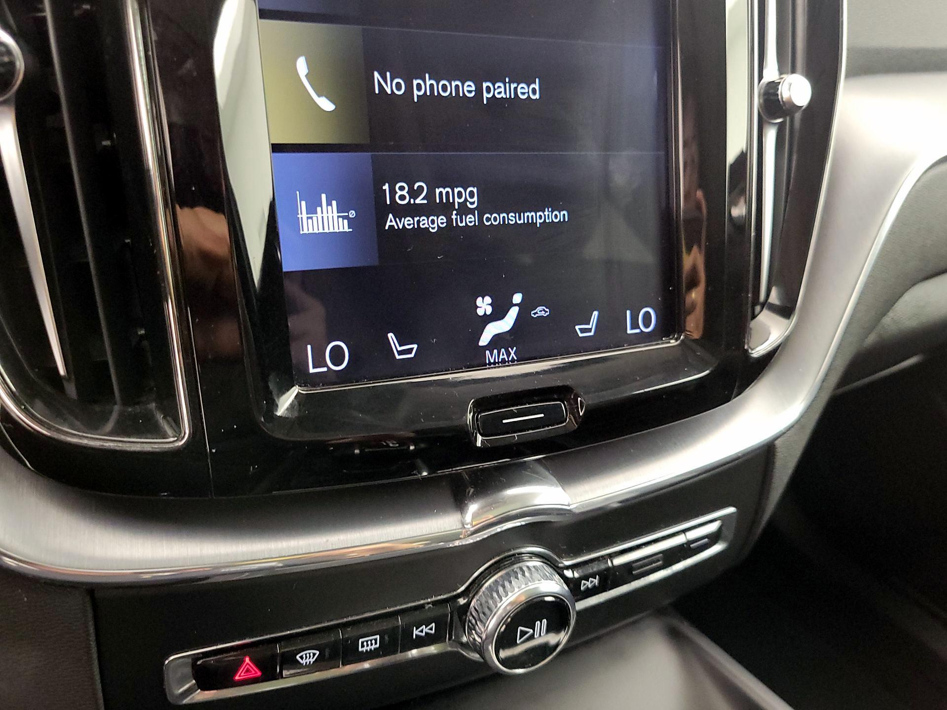 Thumbnail: 2019 Volvo XC60 - 17