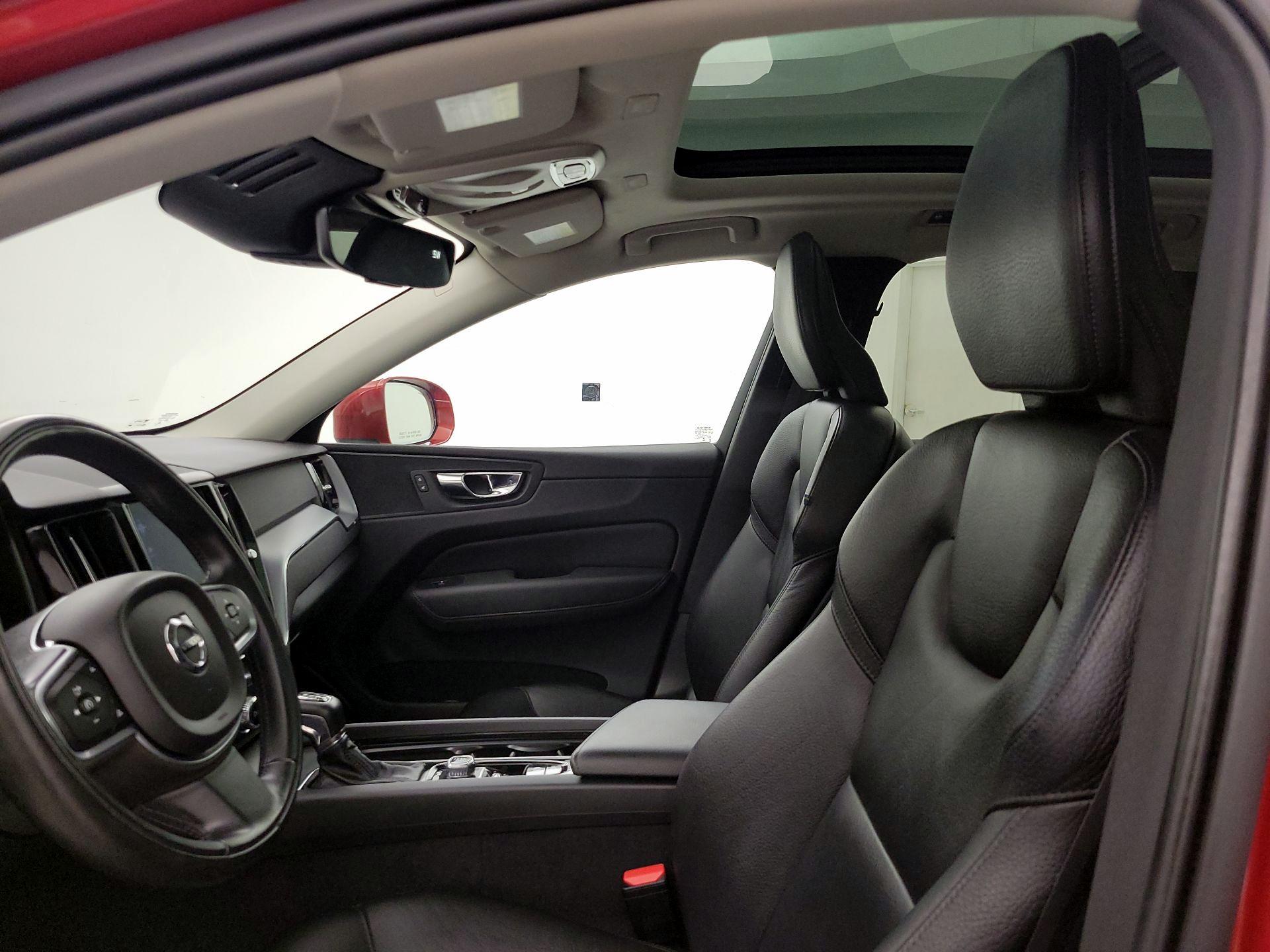 Thumbnail: 2019 Volvo XC60 - 20
