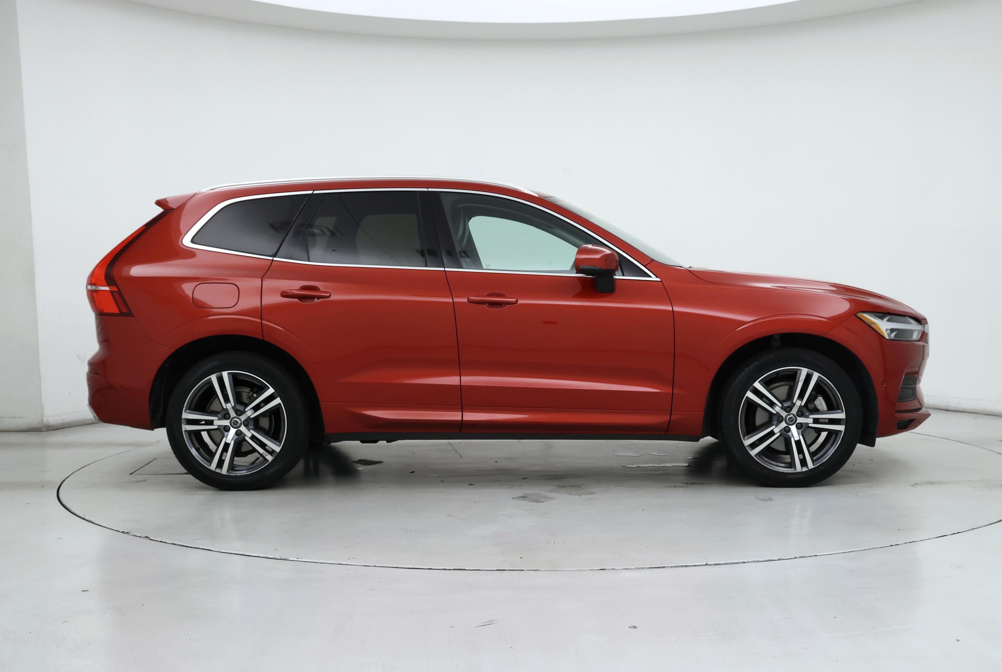 Thumbnail: 2019 Volvo XC60 - 7
