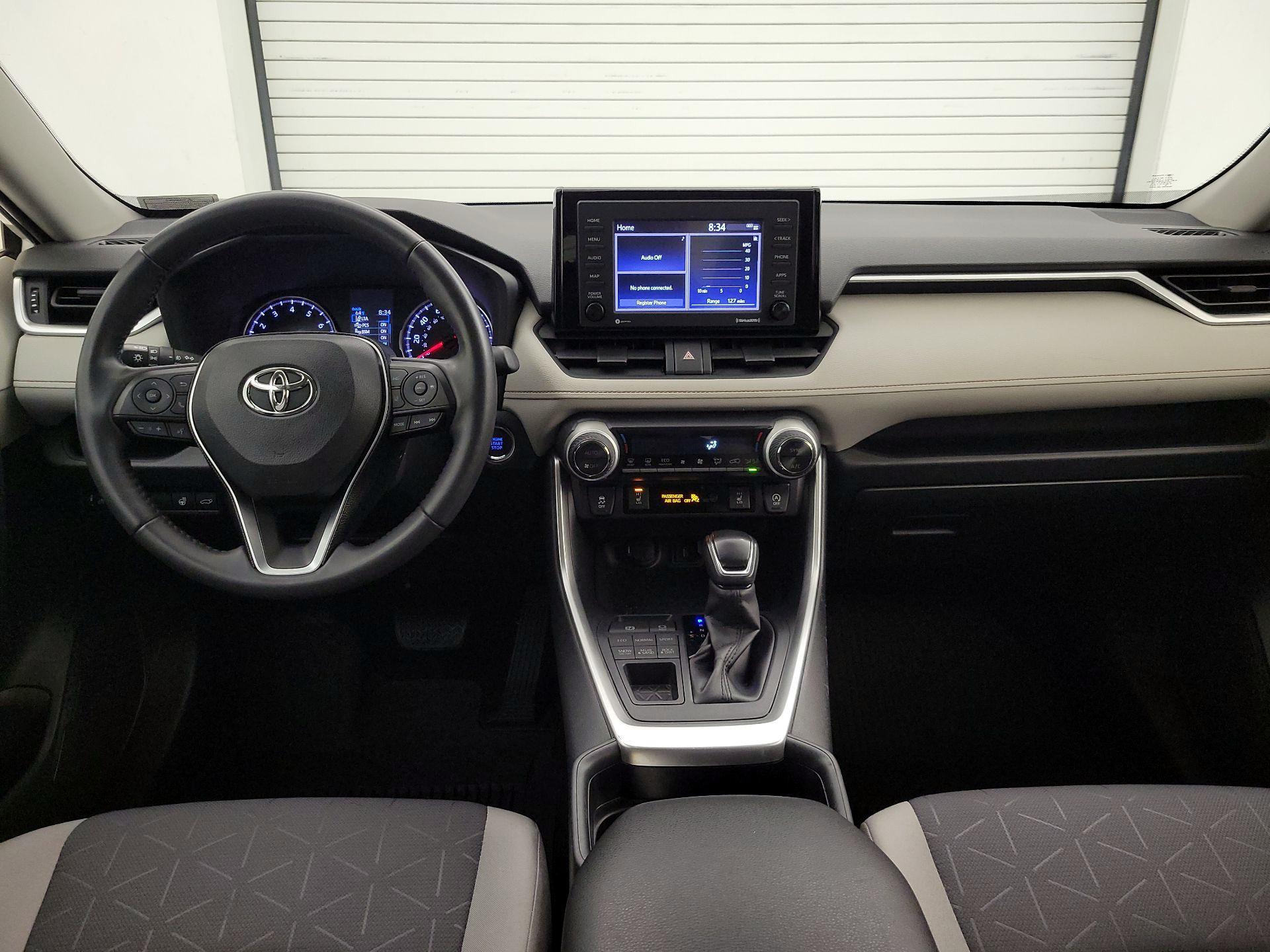 Thumbnail: 2020 Toyota RAV4 - 9
