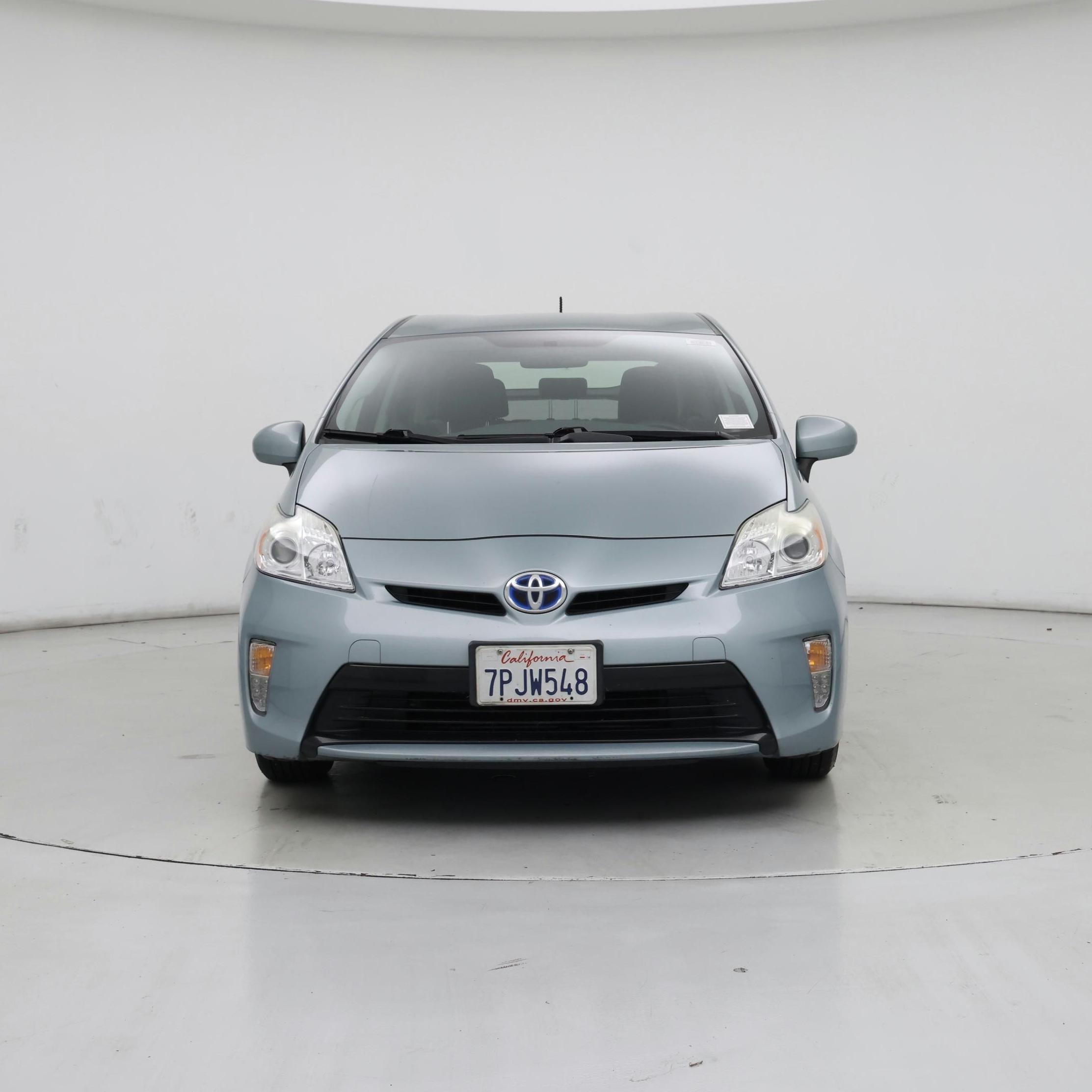 Thumbnail: 2015 Toyota Prius - 5