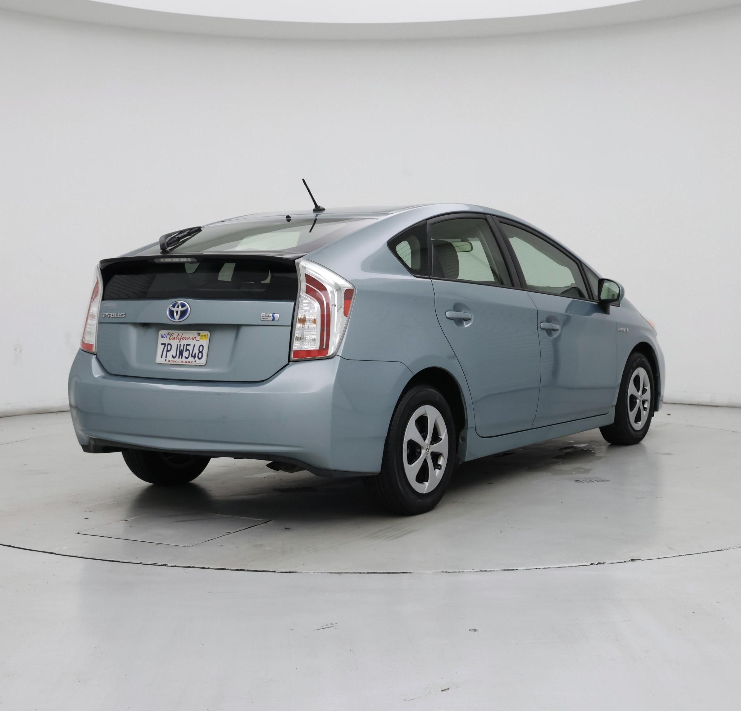 Thumbnail: 2015 Toyota Prius - 8