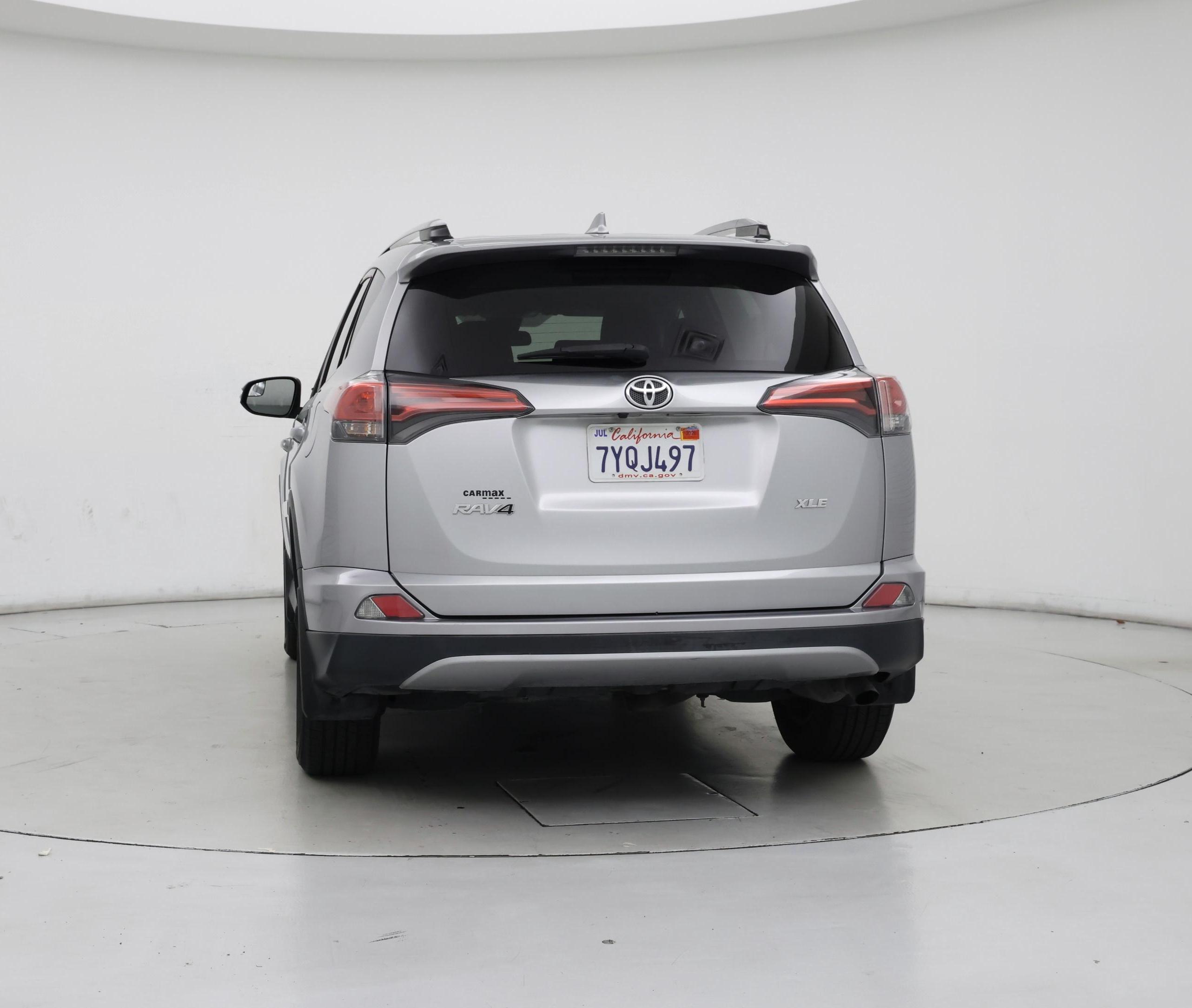 Thumbnail: 2017 Toyota RAV4 - 6