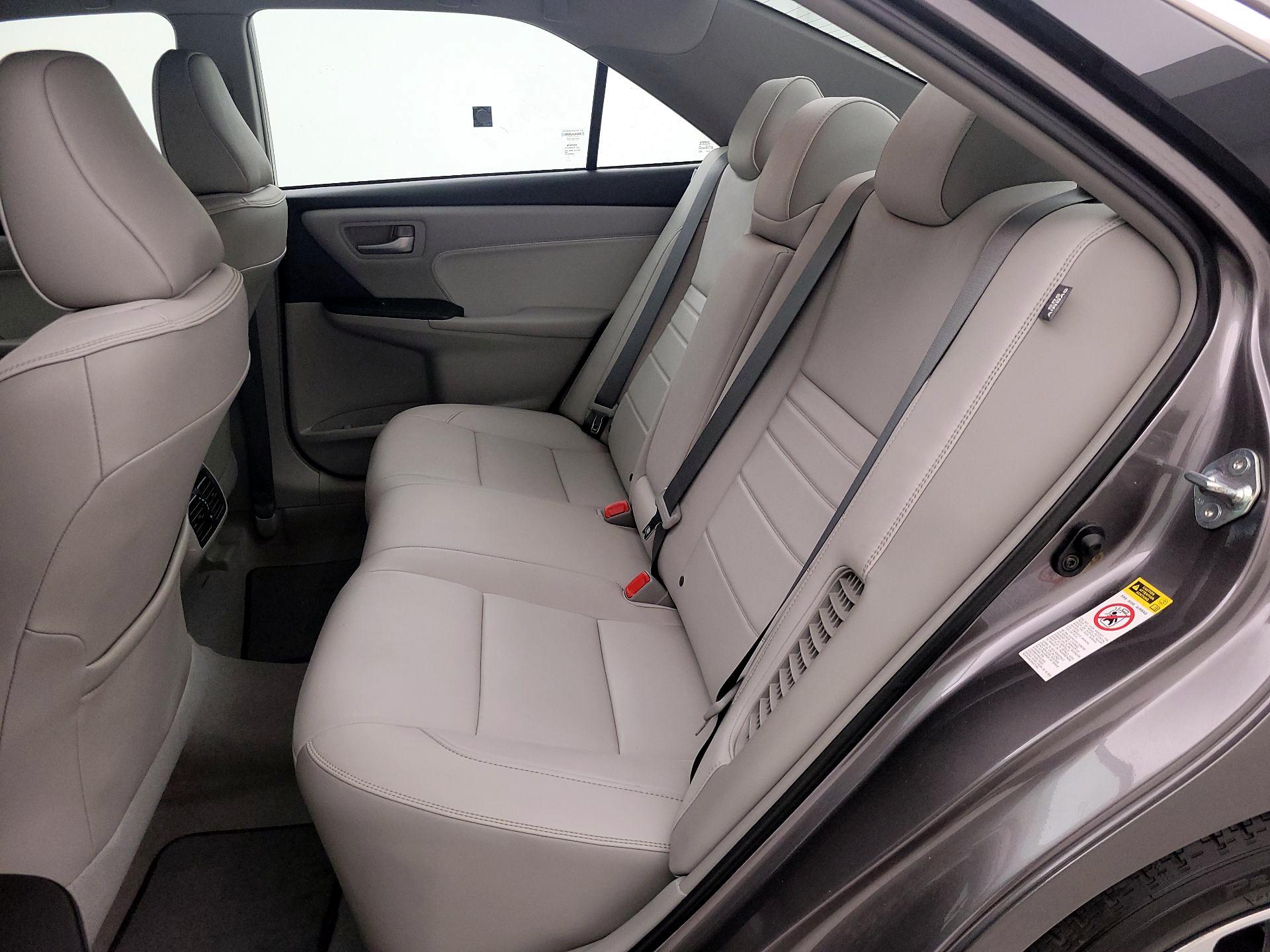 Thumbnail: 2015 Toyota Camry - 20