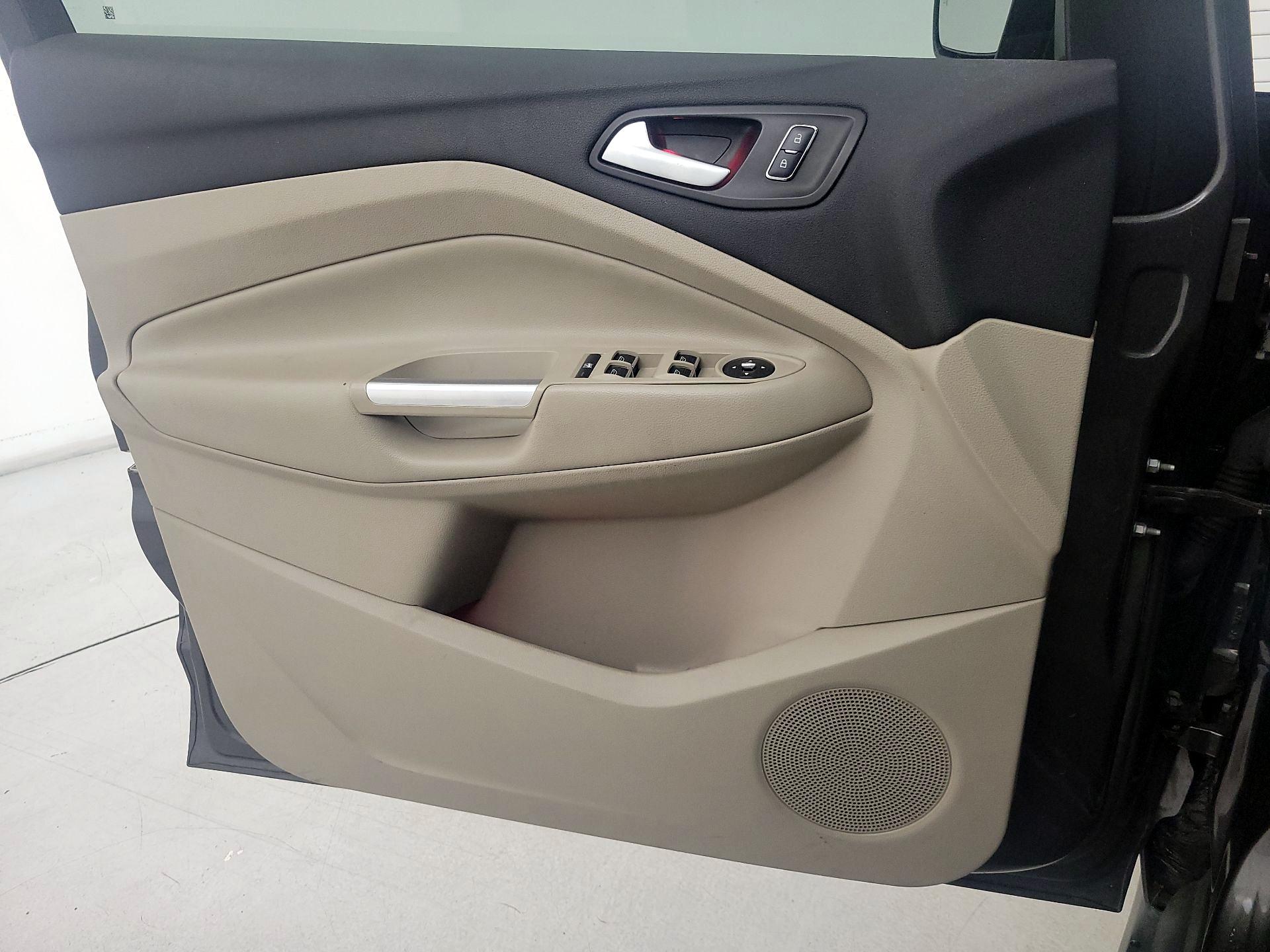 Thumbnail: 2015 Ford C-Max - 12