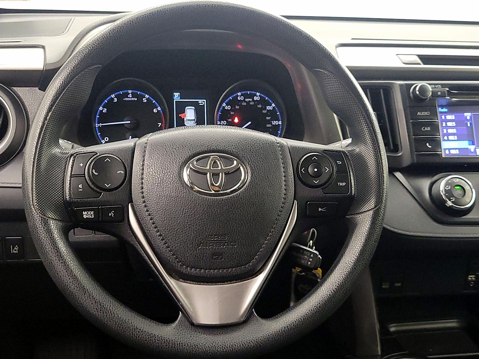 Thumbnail: 2017 Toyota RAV4 - 10