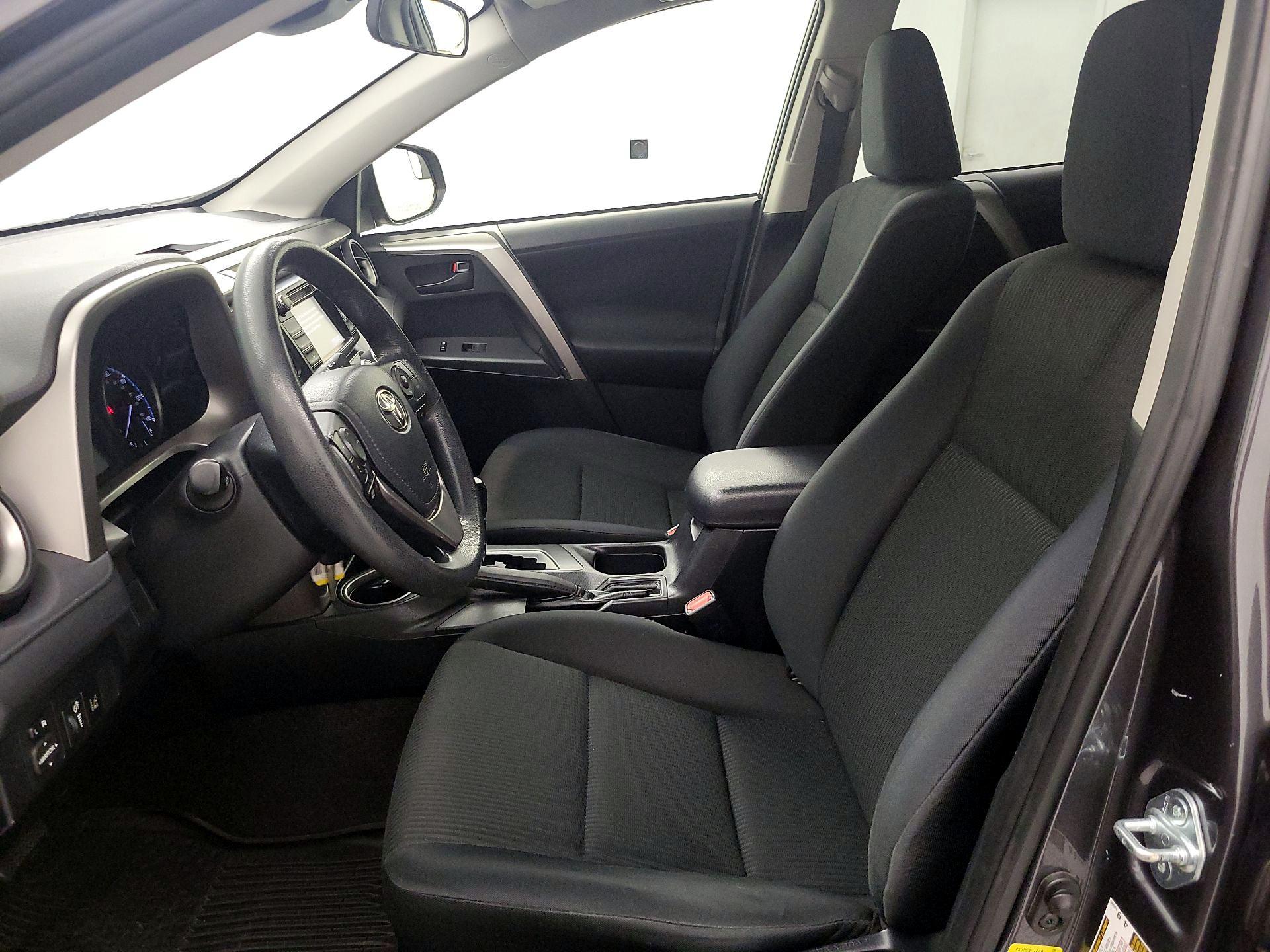Thumbnail: 2017 Toyota RAV4 - 11
