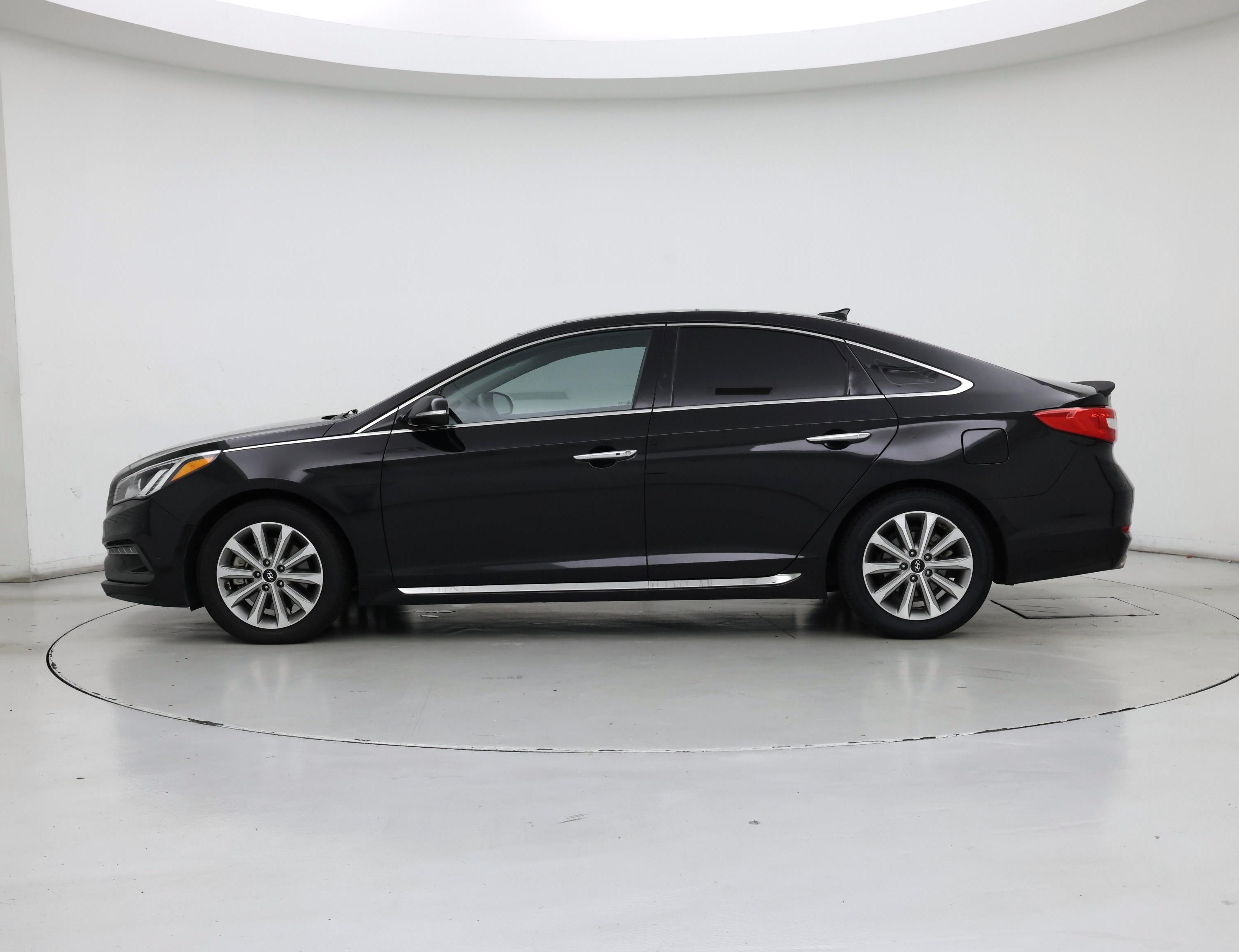 Thumbnail: 2016 Hyundai Sonata - 3