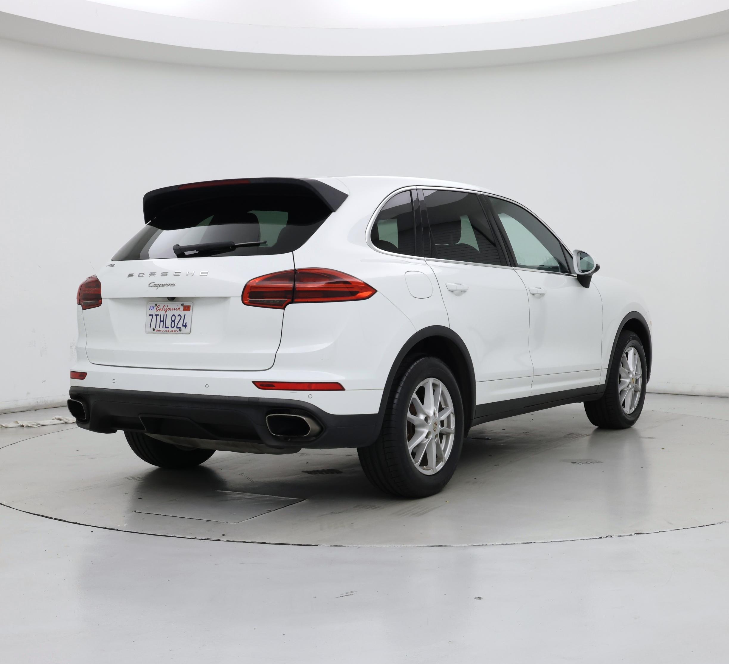 Thumbnail: 2016 Porsche Cayenne - 8